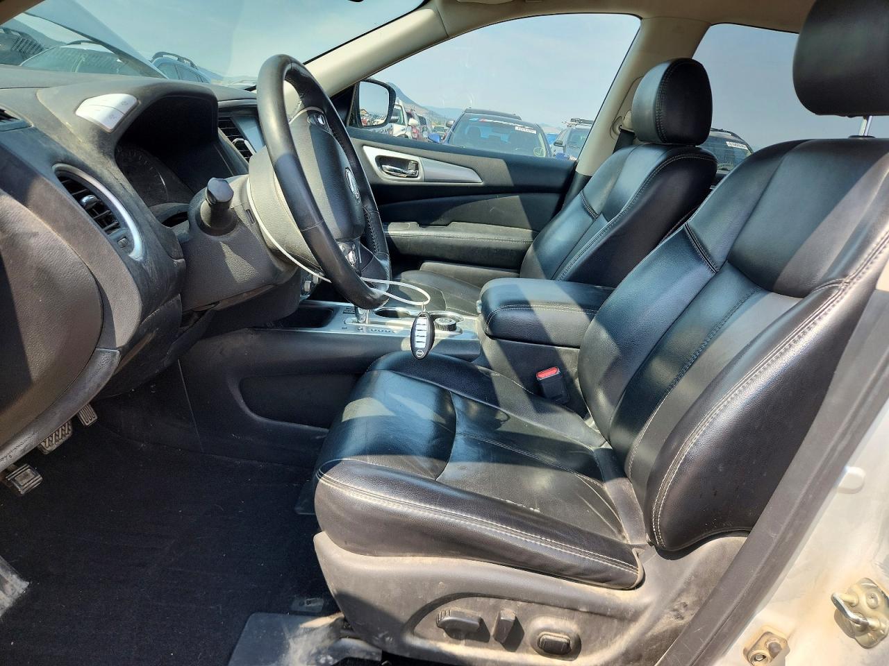 2018 Nissan Pathfinder Sl Серебряный vin: 5N1DR2MM3JC611670