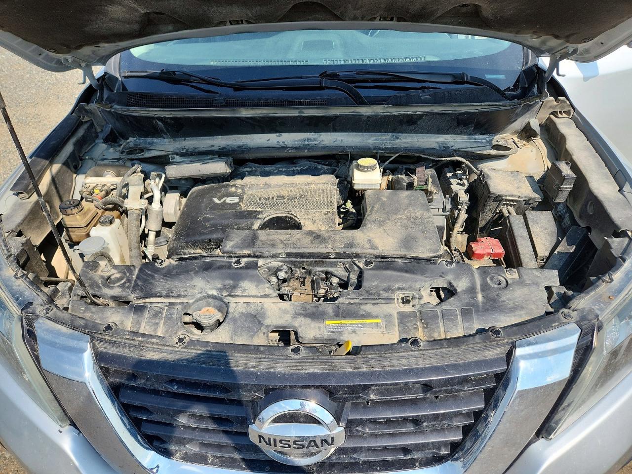 2018 Nissan Pathfinder Sl Серебряный vin: 5N1DR2MM3JC611670