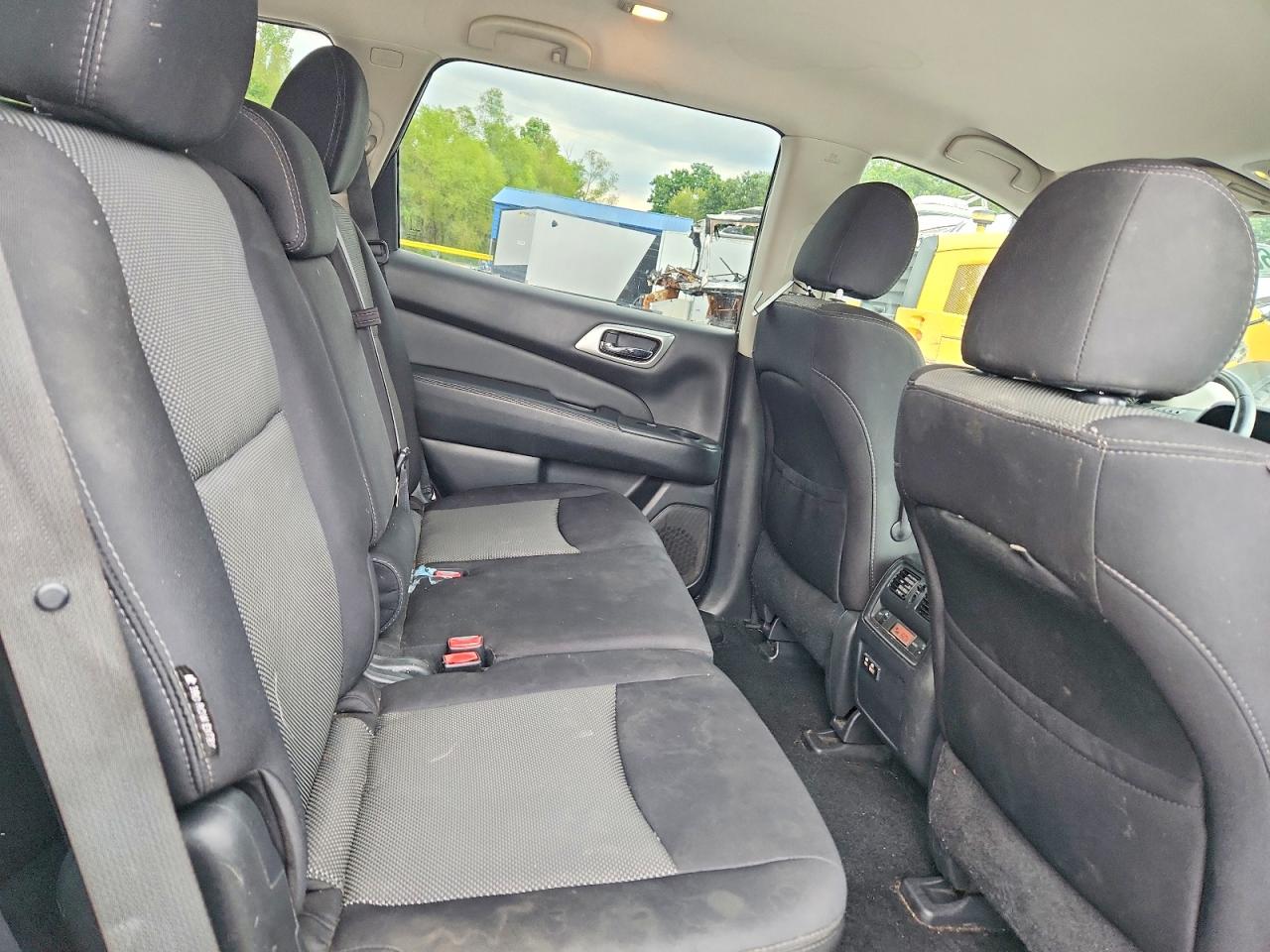 2019 Nissan Pathfinder Sv Серый vin: 5N1DR2MM3KC579949