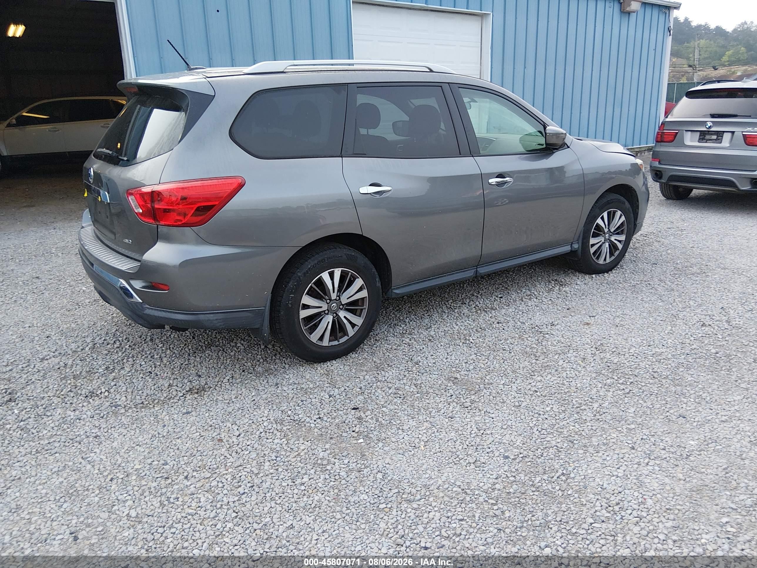 2017 Nissan Pathfinder S Gray vin: 5N1DR2MM4HC665604
