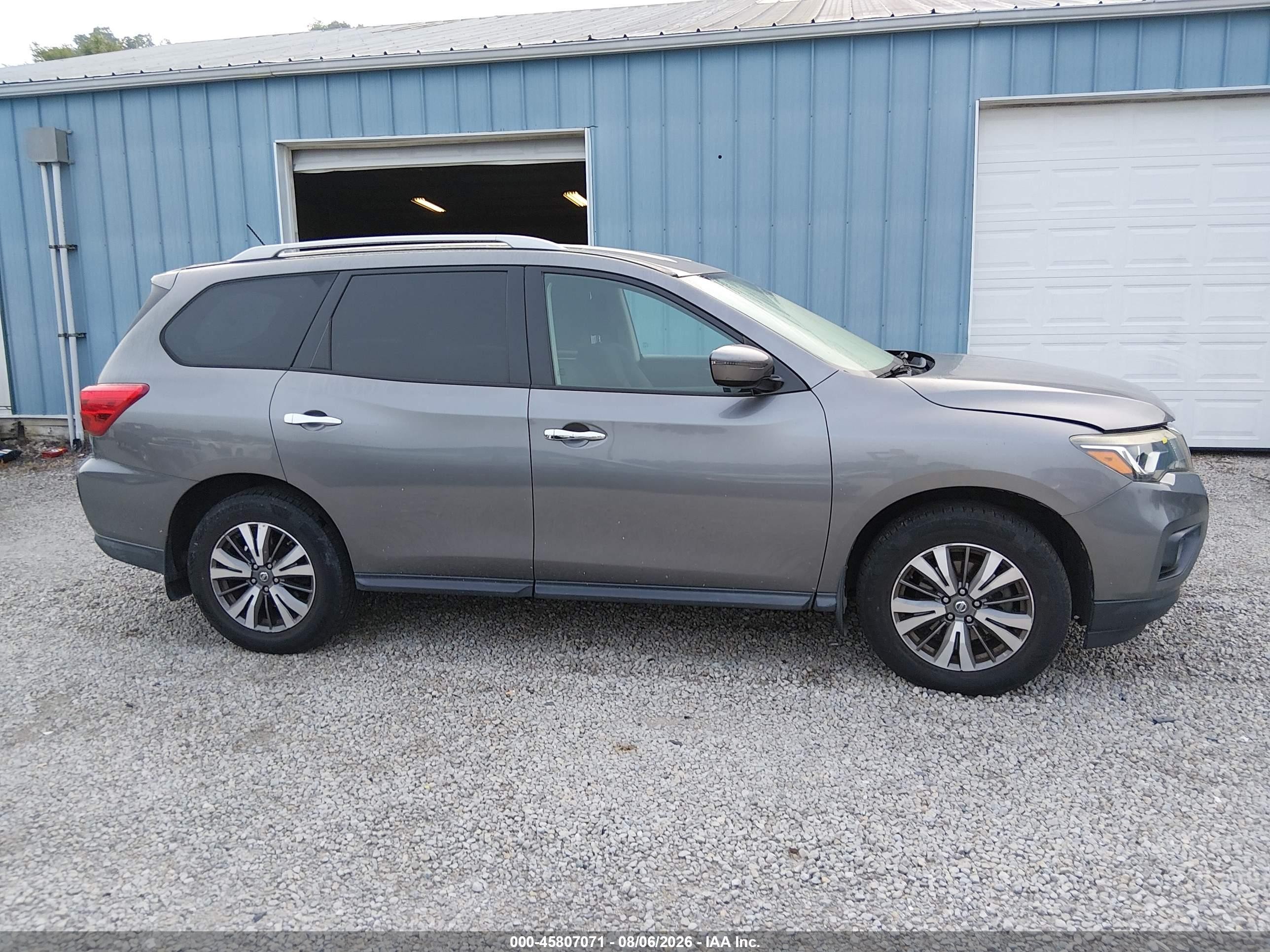 2017 Nissan Pathfinder S Gray vin: 5N1DR2MM4HC665604