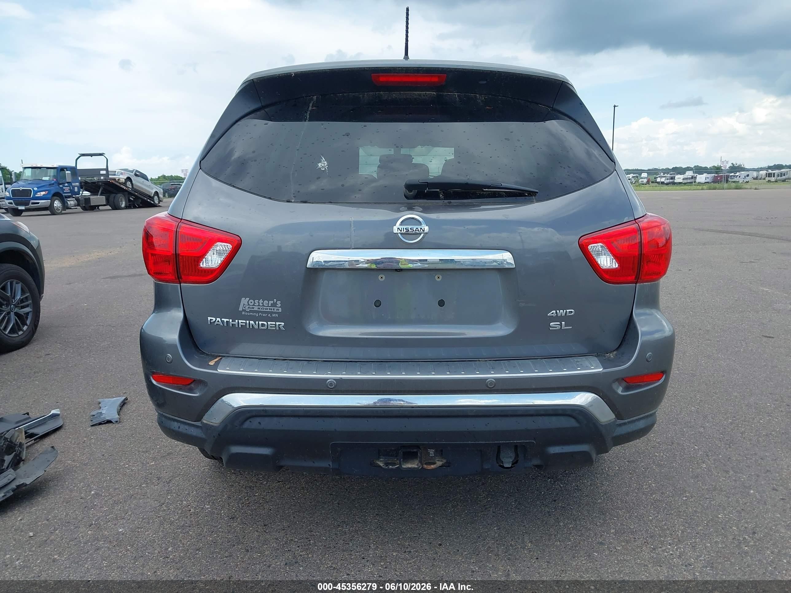 2017 Nissan Pathfinder Sl Gray vin: 5N1DR2MM6HC605372