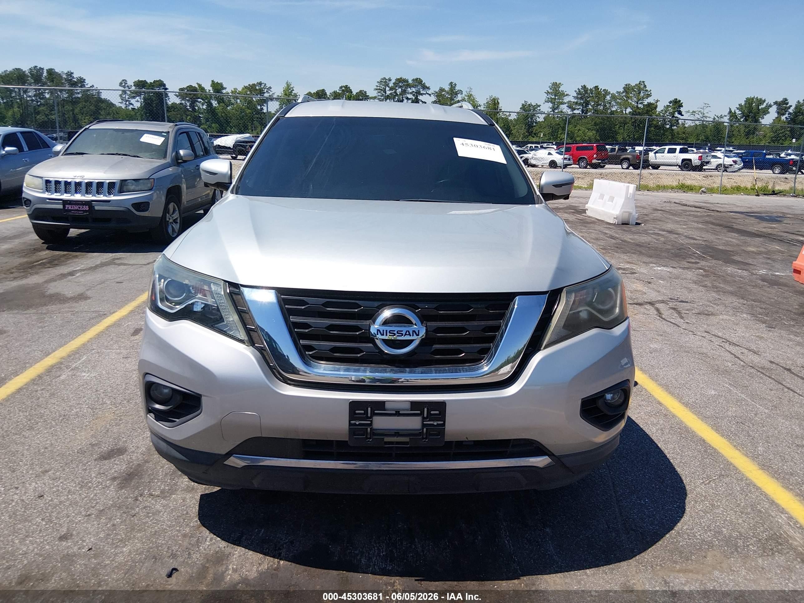 2017 Nissan Pathfinder Sl Silver vin: 5N1DR2MM6HC662980