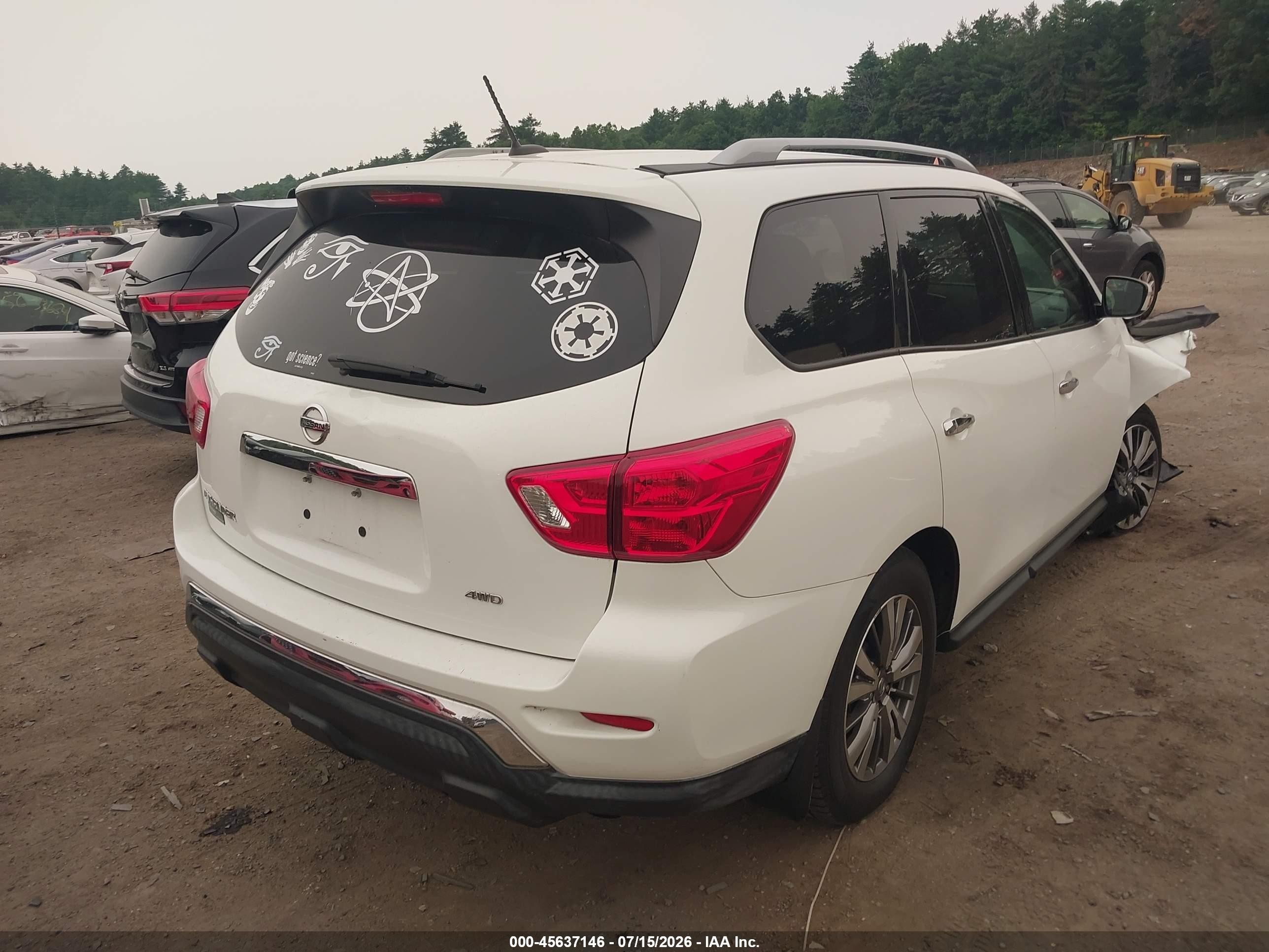 2018 Nissan Pathfinder S White vin: 5N1DR2MM6JC644453
