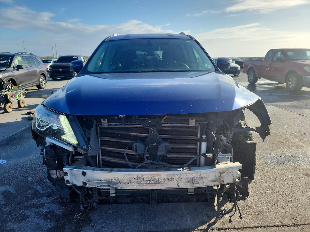 2019 Nissan Pathfinder Sv Blue vin: 5N1DR2MM7KC620082