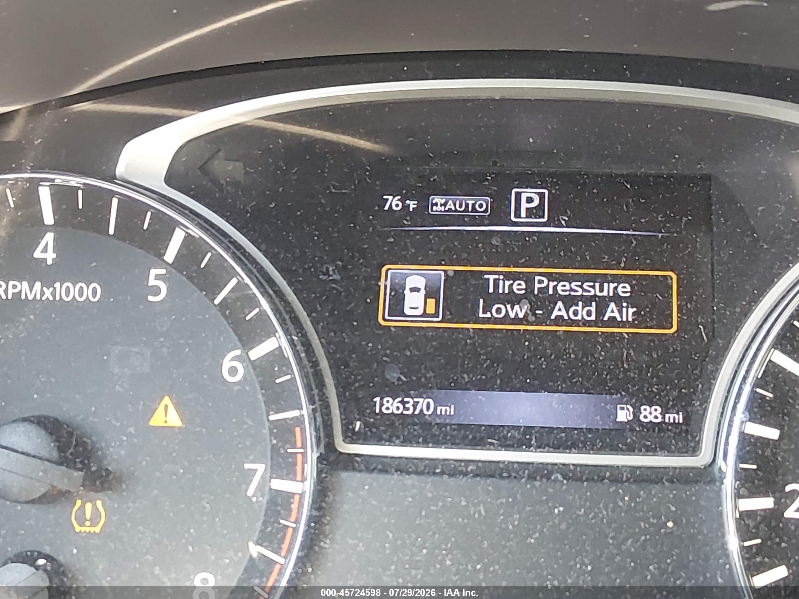 2017 Nissan Pathfinder Platinum/s/sl/sv Red vin: 5N1DR2MM8HC607107