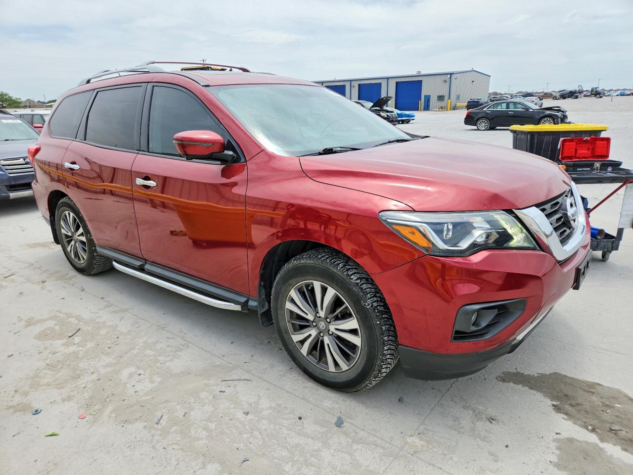 2017 Nissan Pathfinder S Red vin: 5N1DR2MM8HC695916