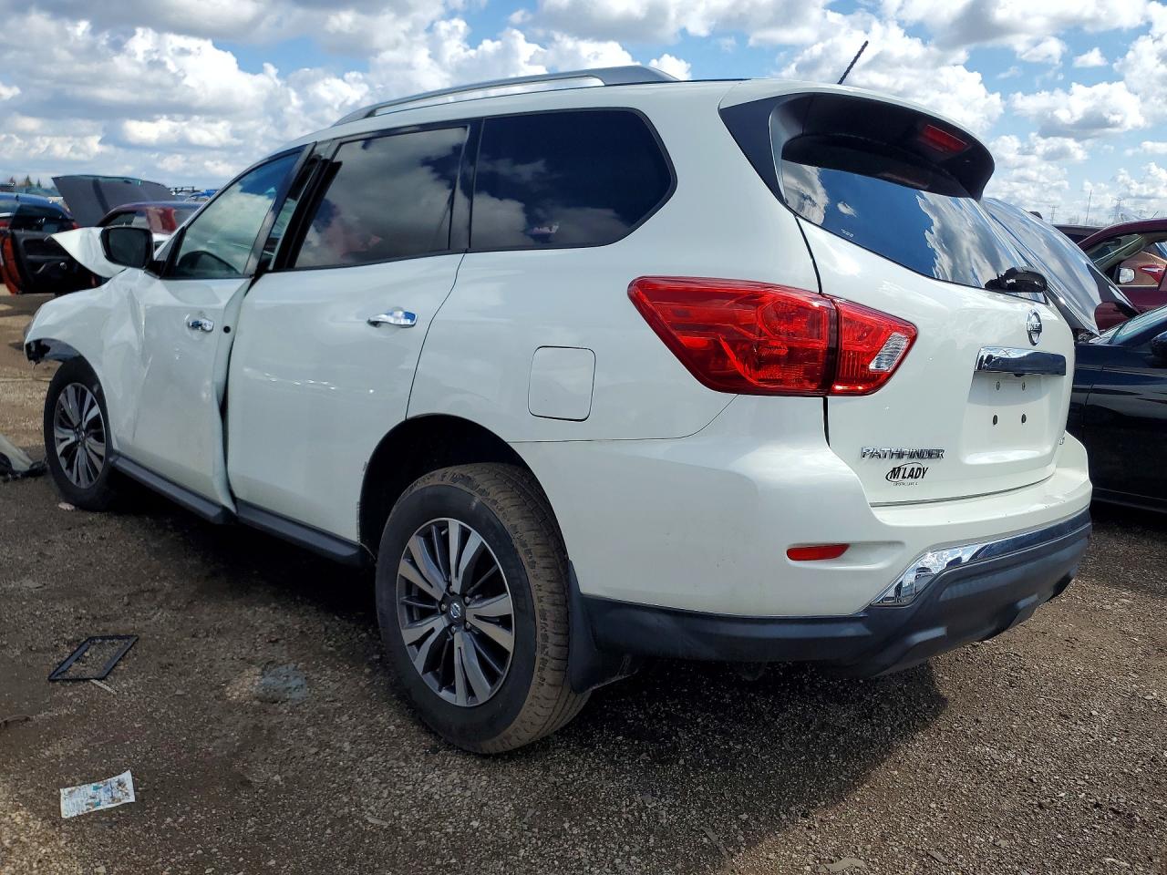2017 Nissan Pathfinder S White vin: 5N1DR2MM8HC912025