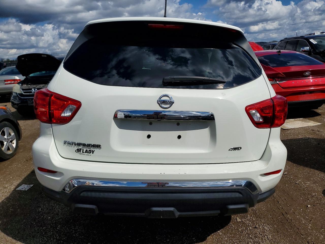 2017 Nissan Pathfinder S White vin: 5N1DR2MM8HC912025