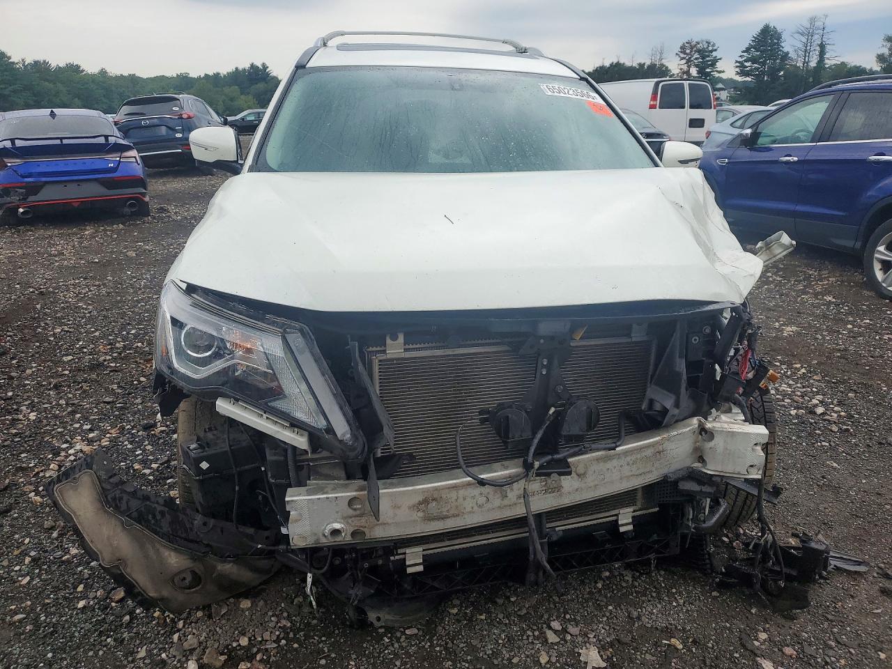 2017 Nissan Pathfinder S White vin: 5N1DR2MM9HC909800