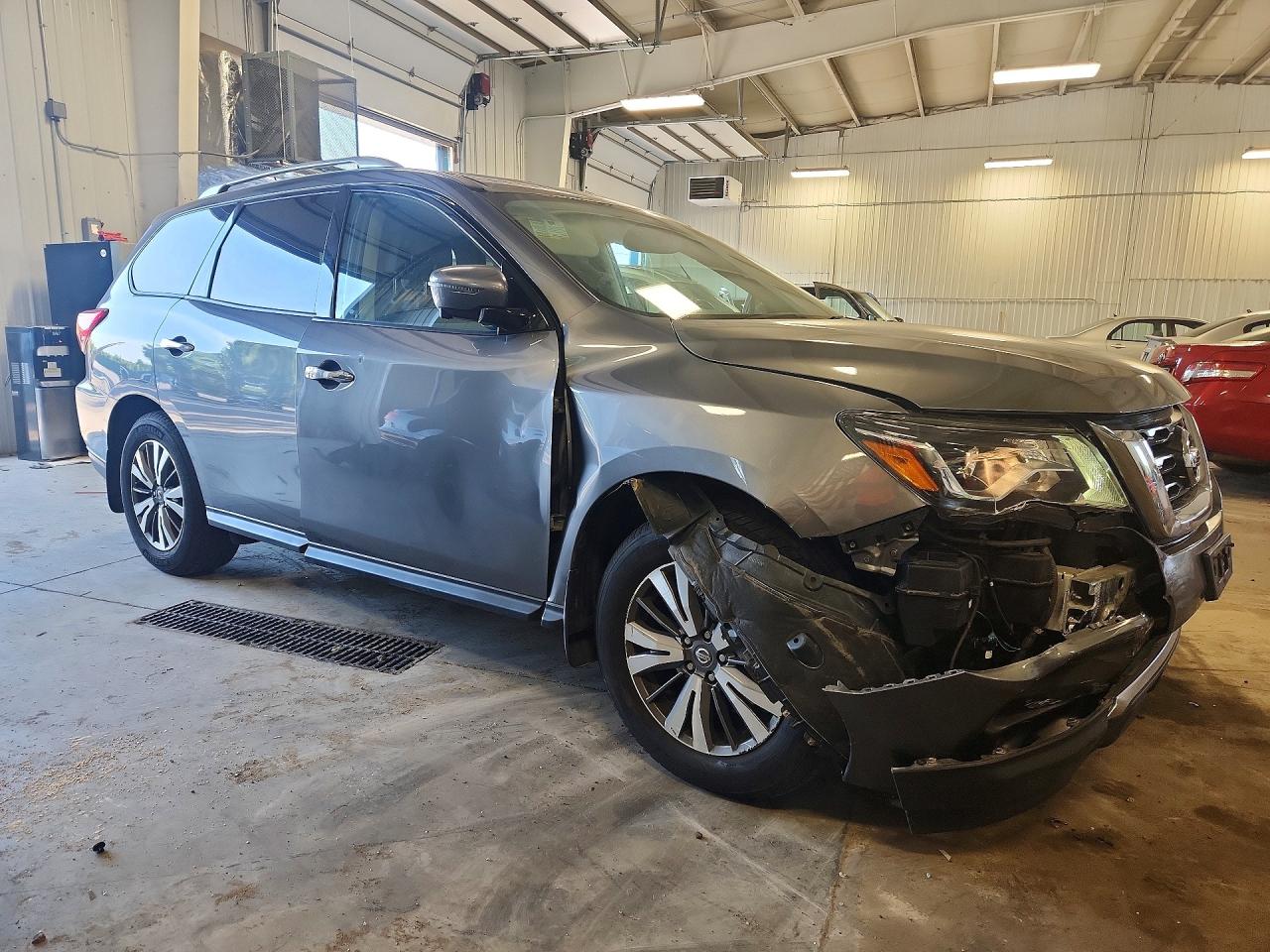 2017 Nissan Pathfinder Sl Gray vin: 5N1DR2MMXHC681774