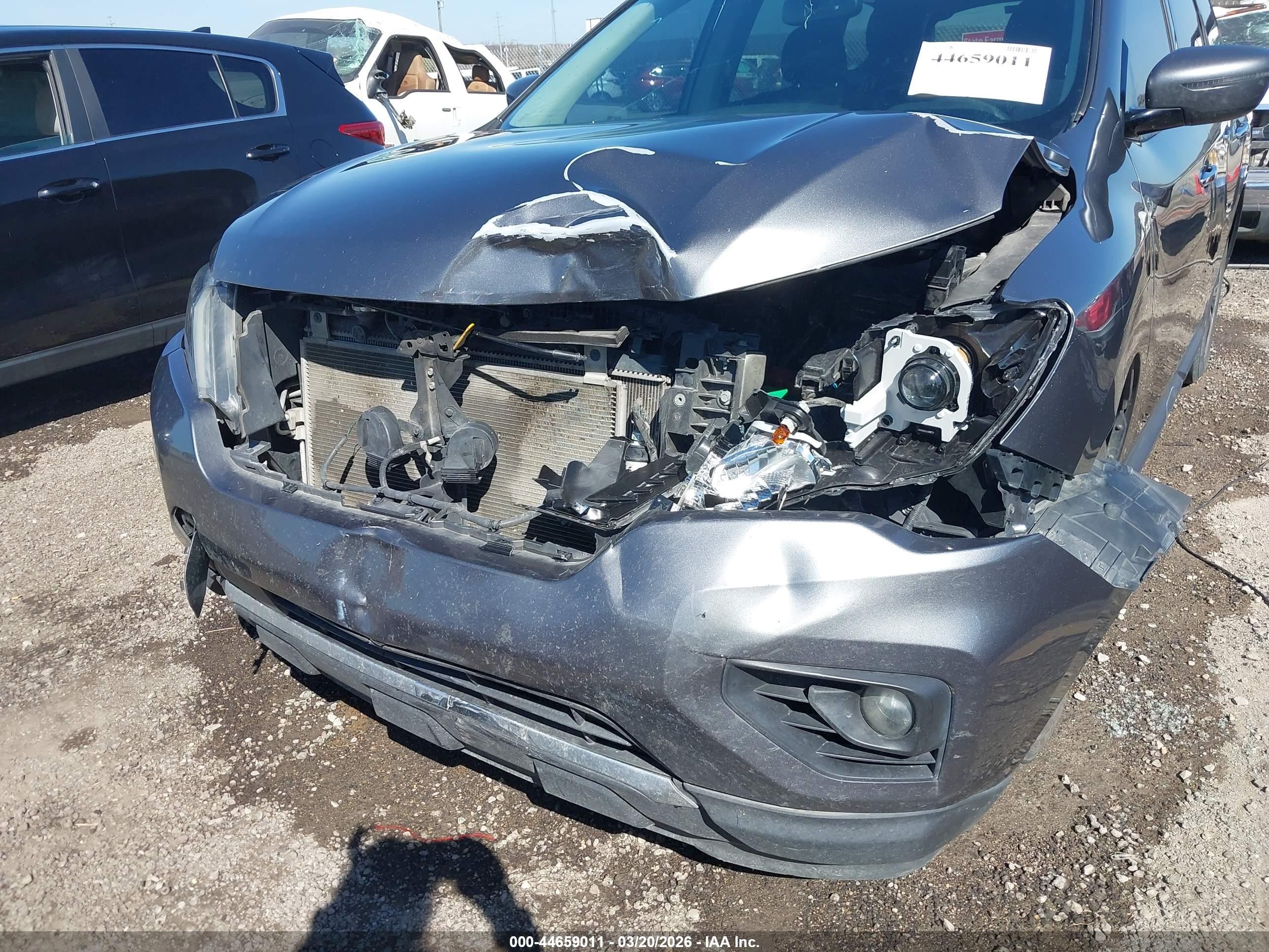 2019 Nissan Pathfinder Sv Gray vin: 5N1DR2MMXKC616916