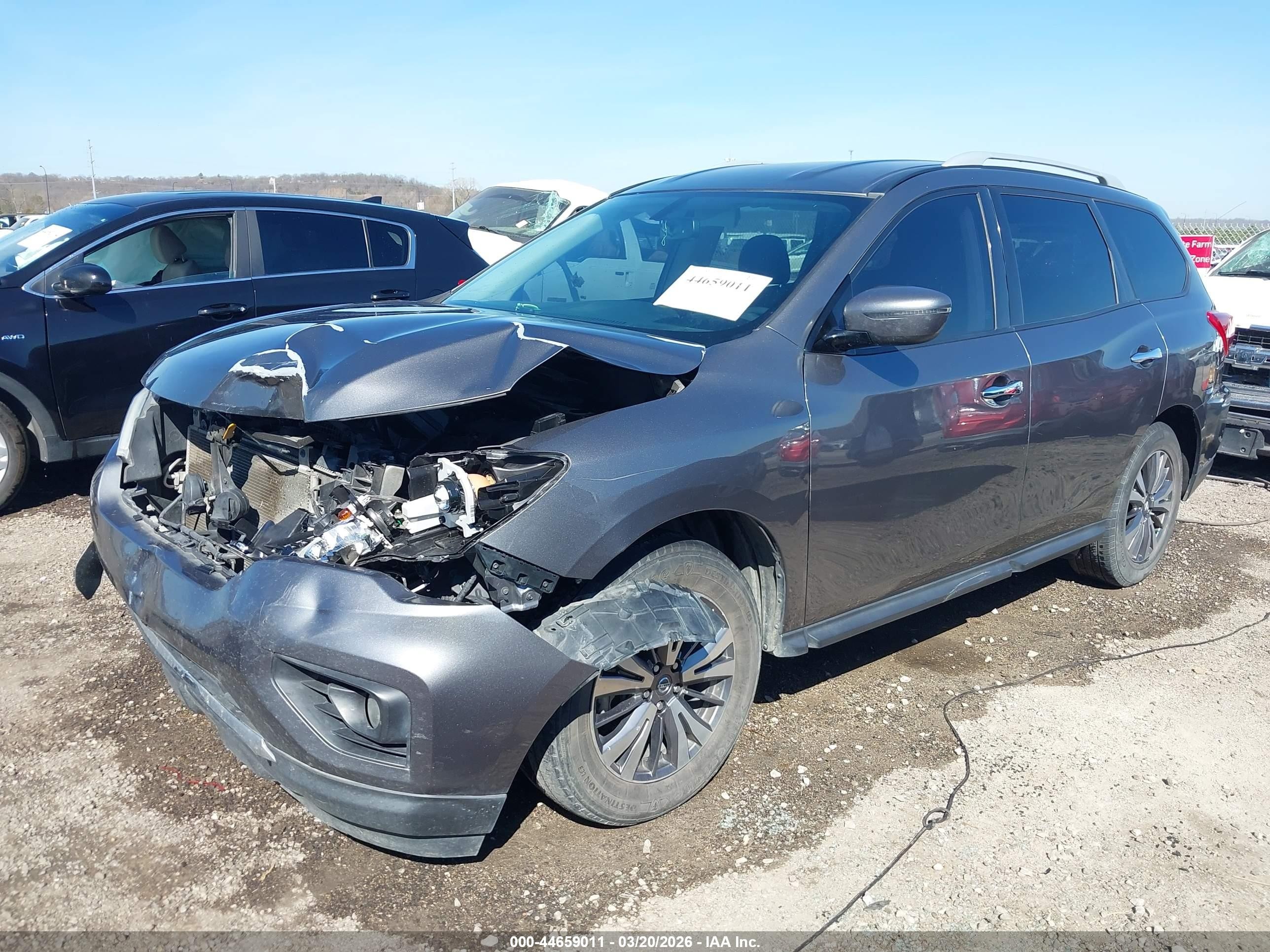 2019 Nissan Pathfinder Sv Gray vin: 5N1DR2MMXKC616916