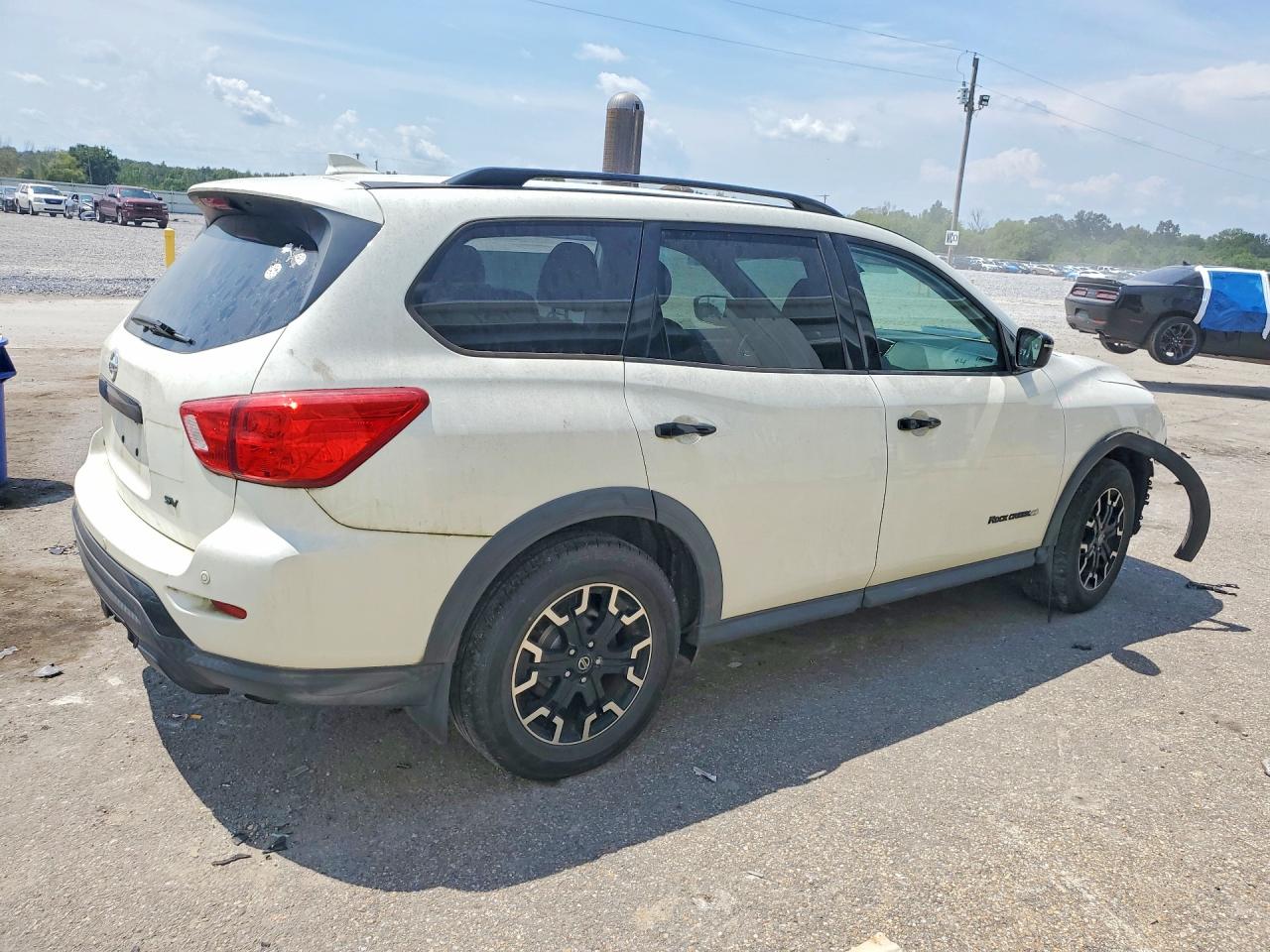 2019 Nissan Pathfinder Sv White vin: 5N1DR2MN0KC632115