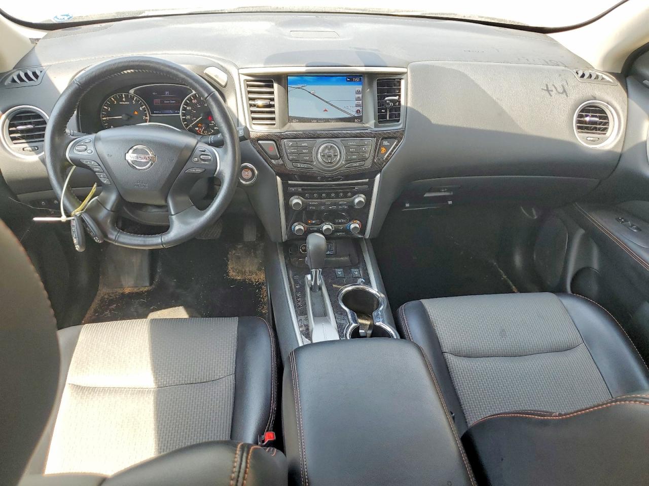 2019 Nissan Pathfinder Sv White vin: 5N1DR2MN0KC632115