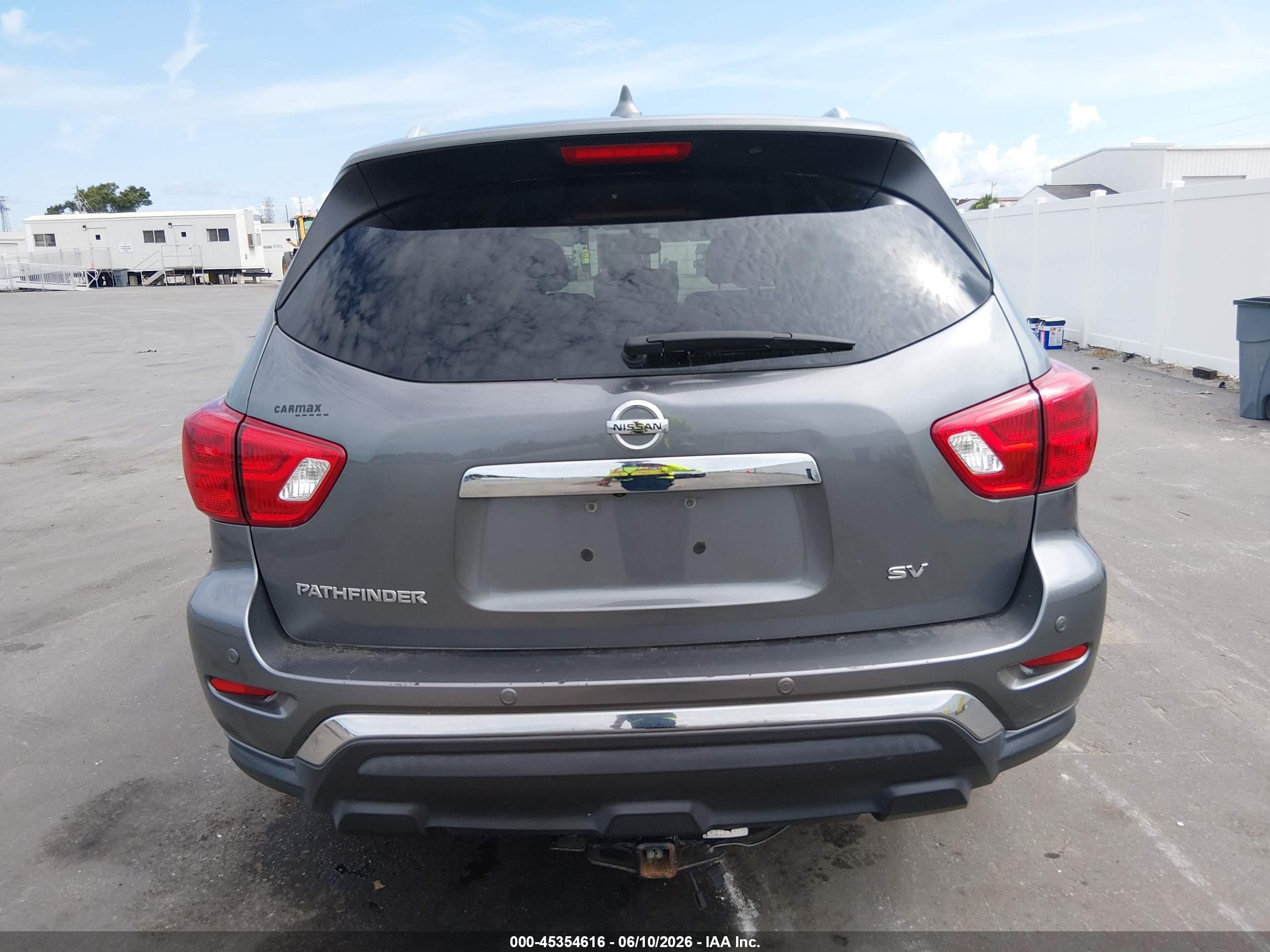 2019 Nissan Pathfinder Sv Gray vin: 5N1DR2MN1KC607496