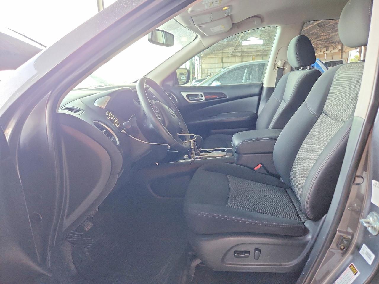 2019 Nissan Pathfinder Sv Gray vin: 5N1DR2MN1KC635282