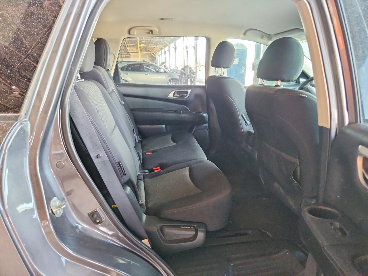 2019 Nissan Pathfinder Sv Gray vin: 5N1DR2MN1KC635282