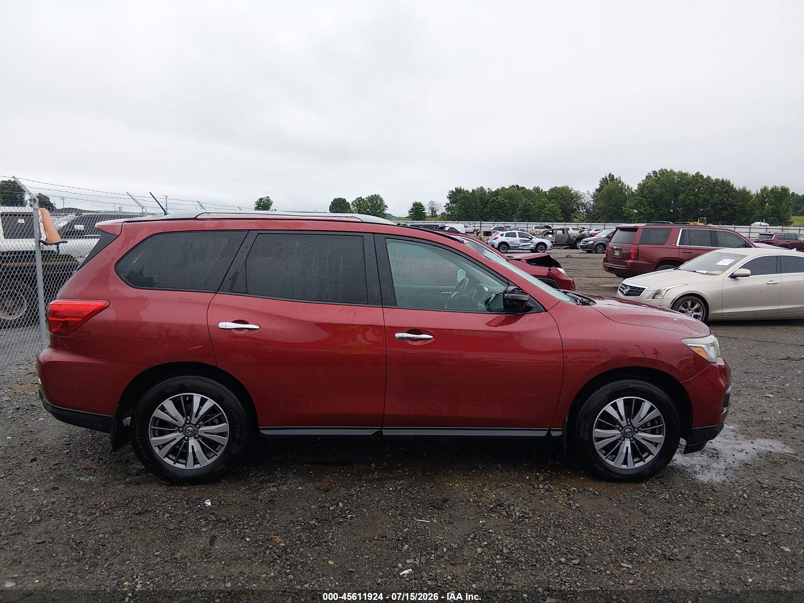 2017 Nissan Pathfinder Sv Red vin: 5N1DR2MN2HC912286