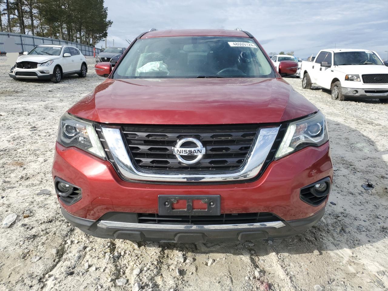 2017 Nissan Pathfinder S Red vin: 5N1DR2MN3HC604303