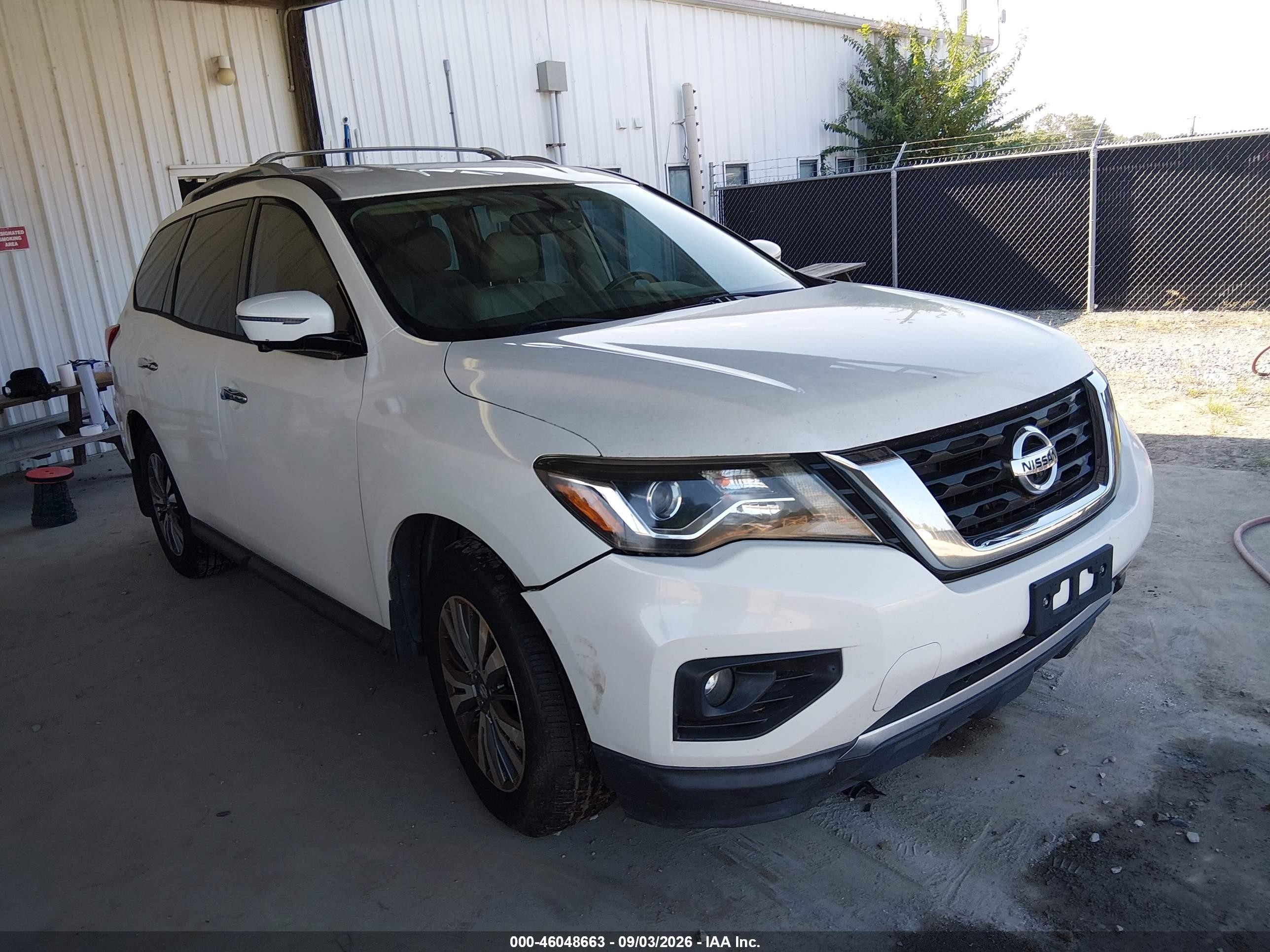 2017 Nissan Pathfinder Sl White vin: 5N1DR2MN3HC643084
