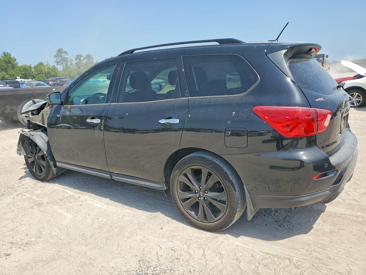 2018 Nissan Pathfinder Sl Black vin: 5N1DR2MN3JC643995