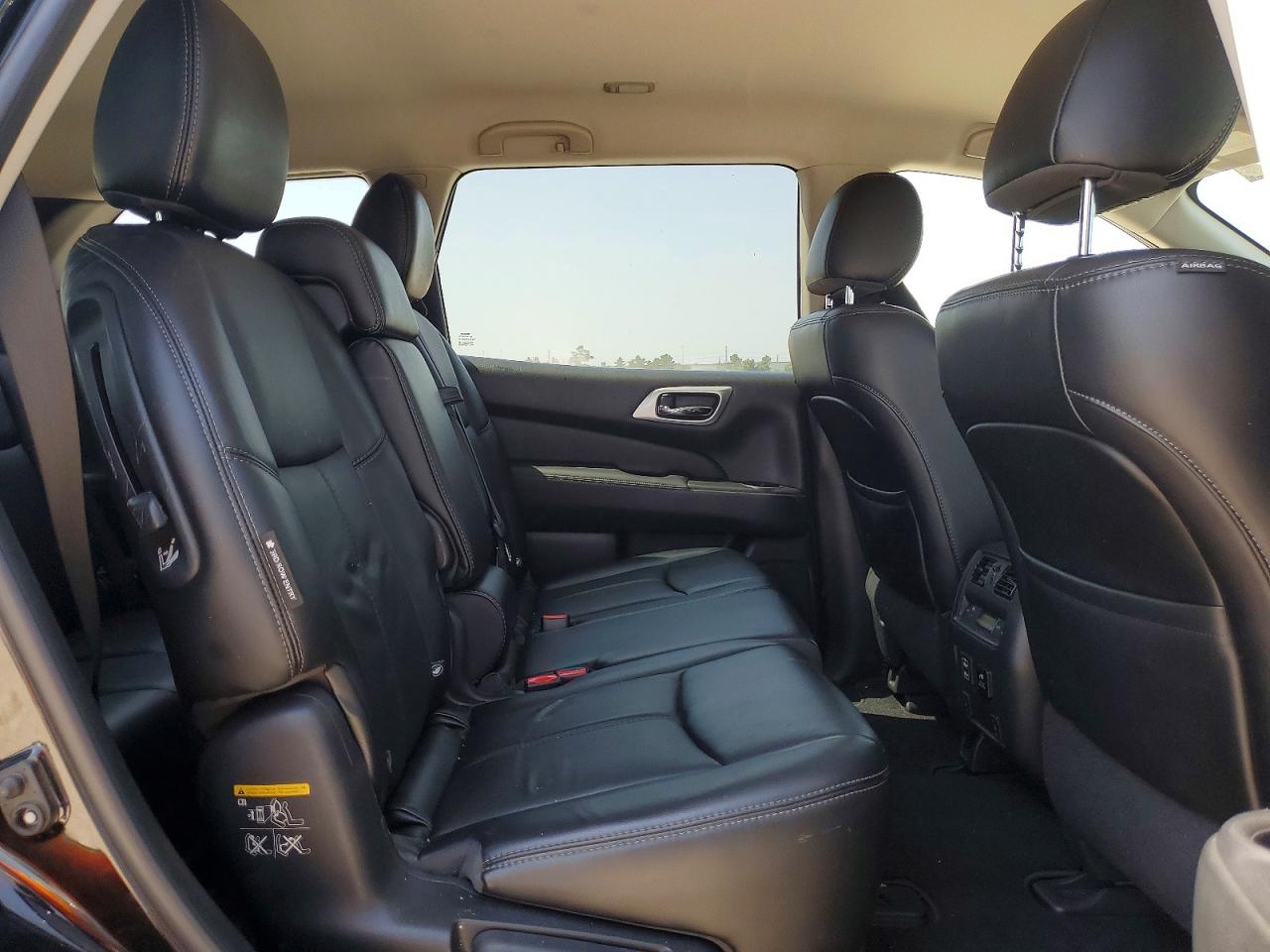 2018 Nissan Pathfinder Sl Black vin: 5N1DR2MN3JC643995