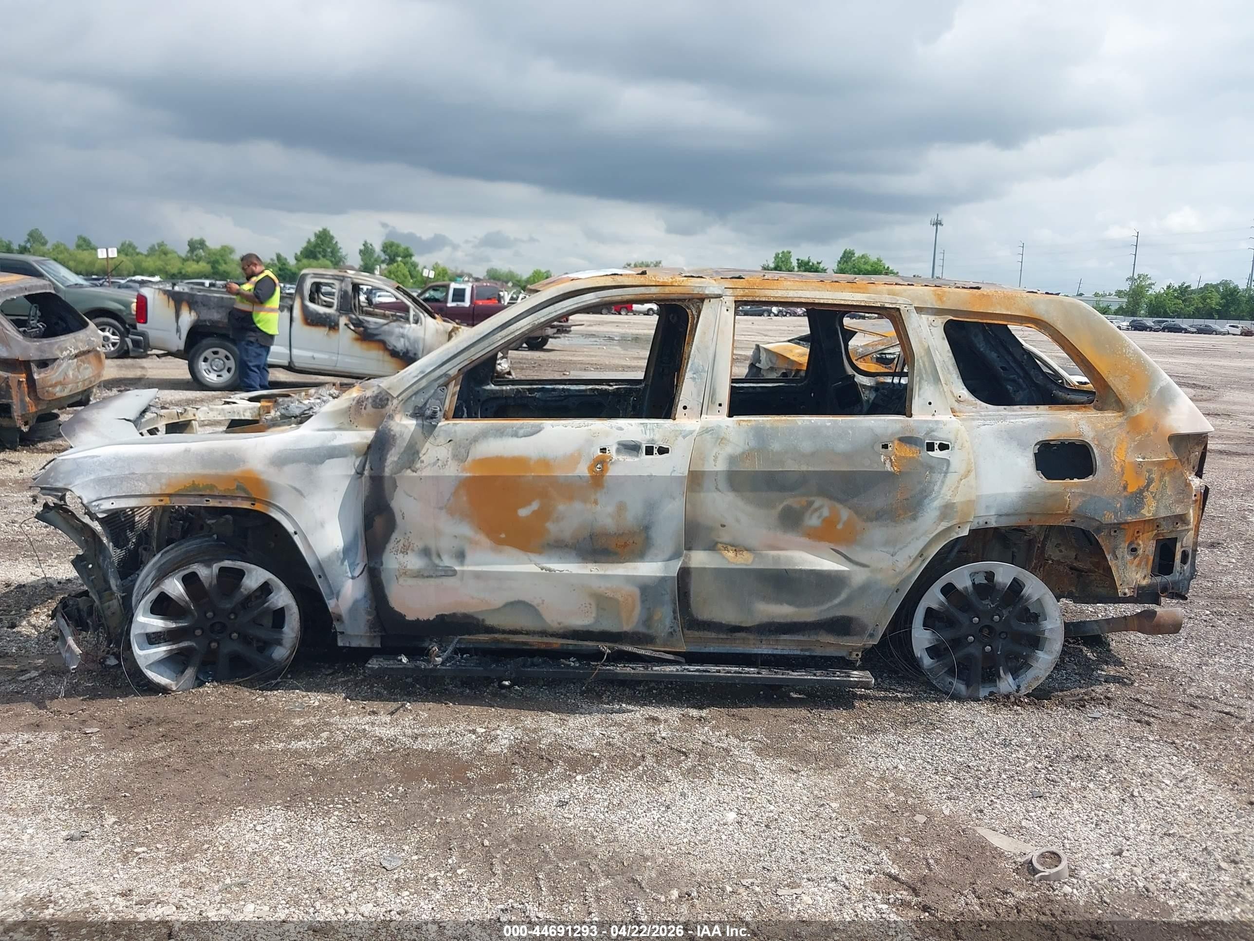 2019 Nissan Pathfinder Sv Белый vin: 5N1DR2MN3KC641309