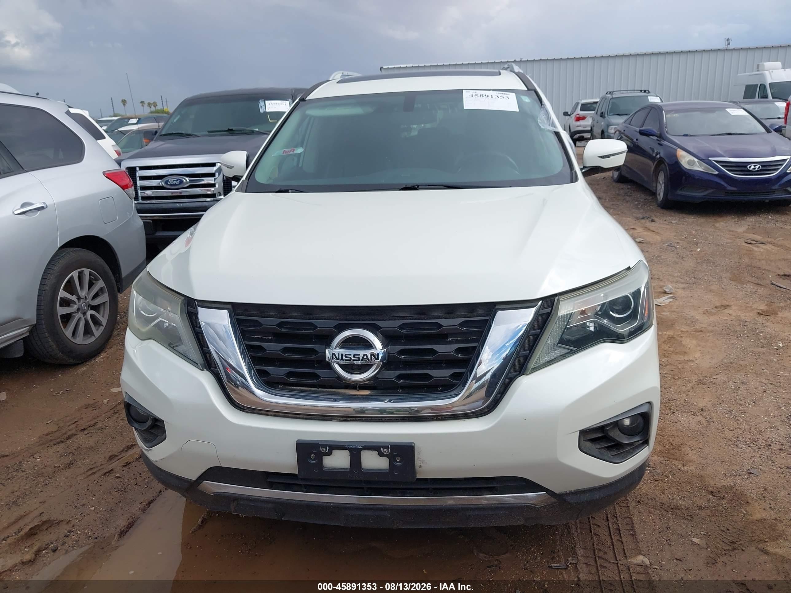 2017 Nissan Pathfinder Platinum White vin: 5N1DR2MN4HC675672