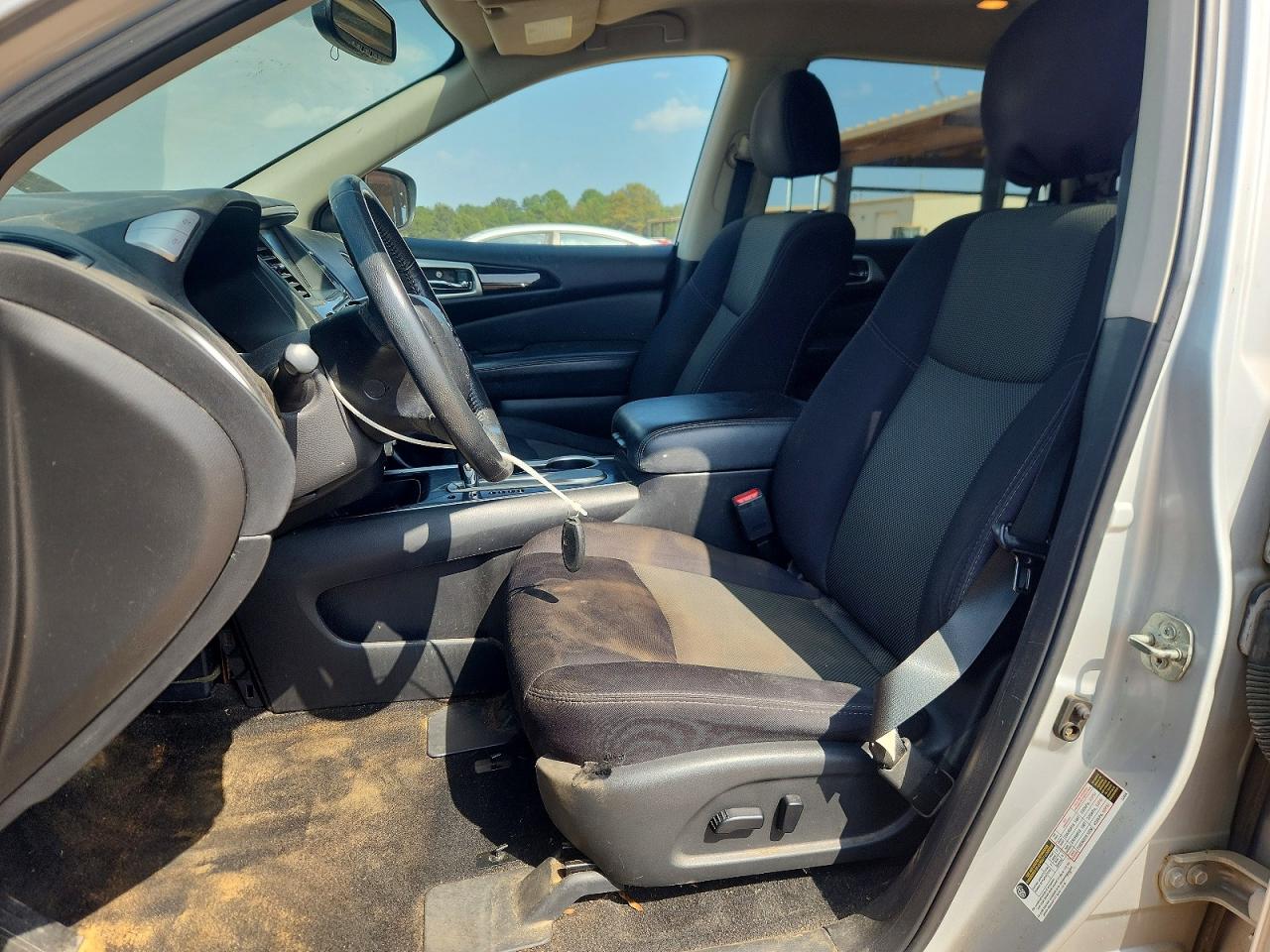 2019 Nissan Pathfinder Sv Silver vin: 5N1DR2MN4KC618864