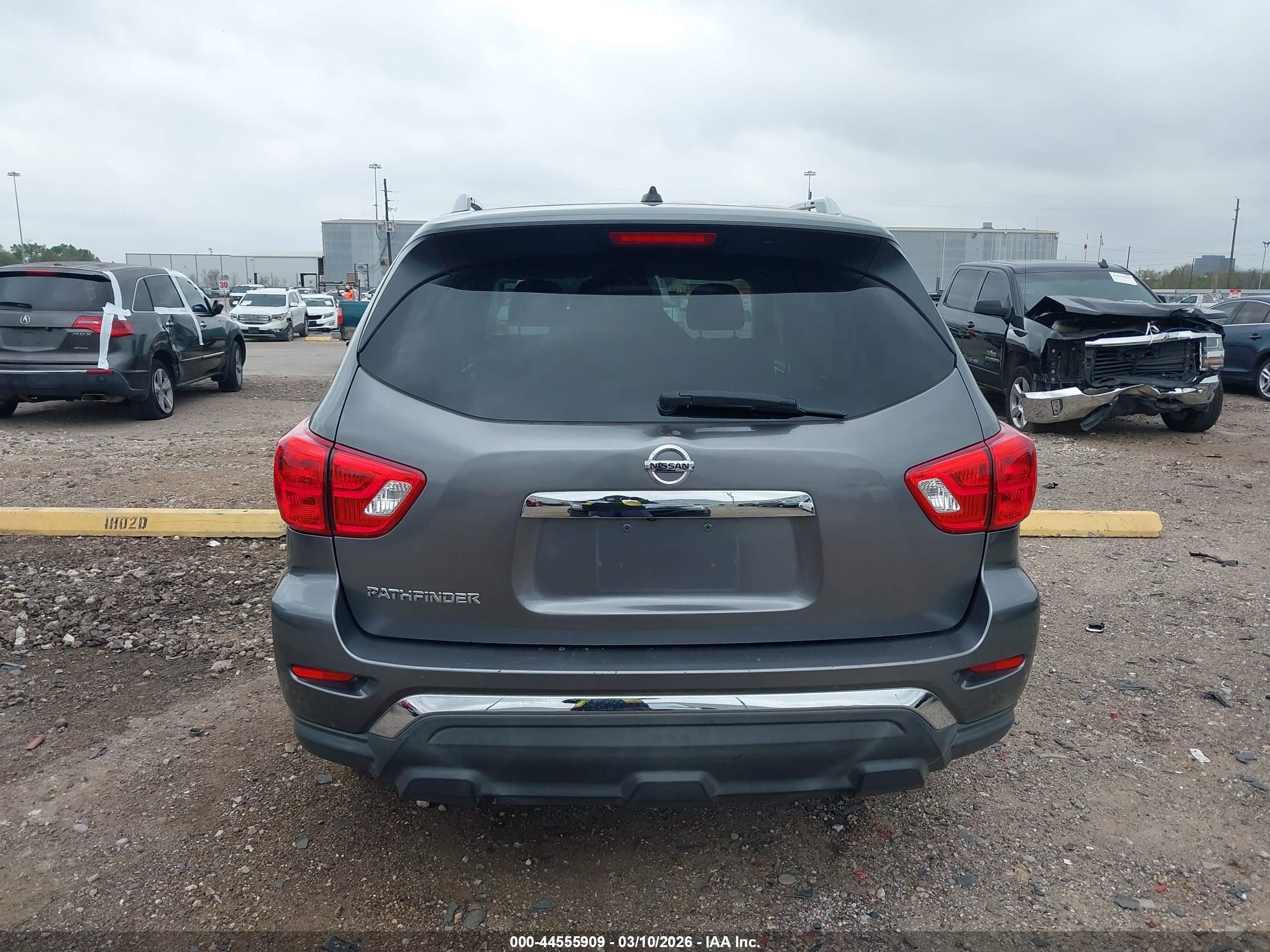 2017 Nissan Pathfinder S Gray vin: 5N1DR2MN7HC637112