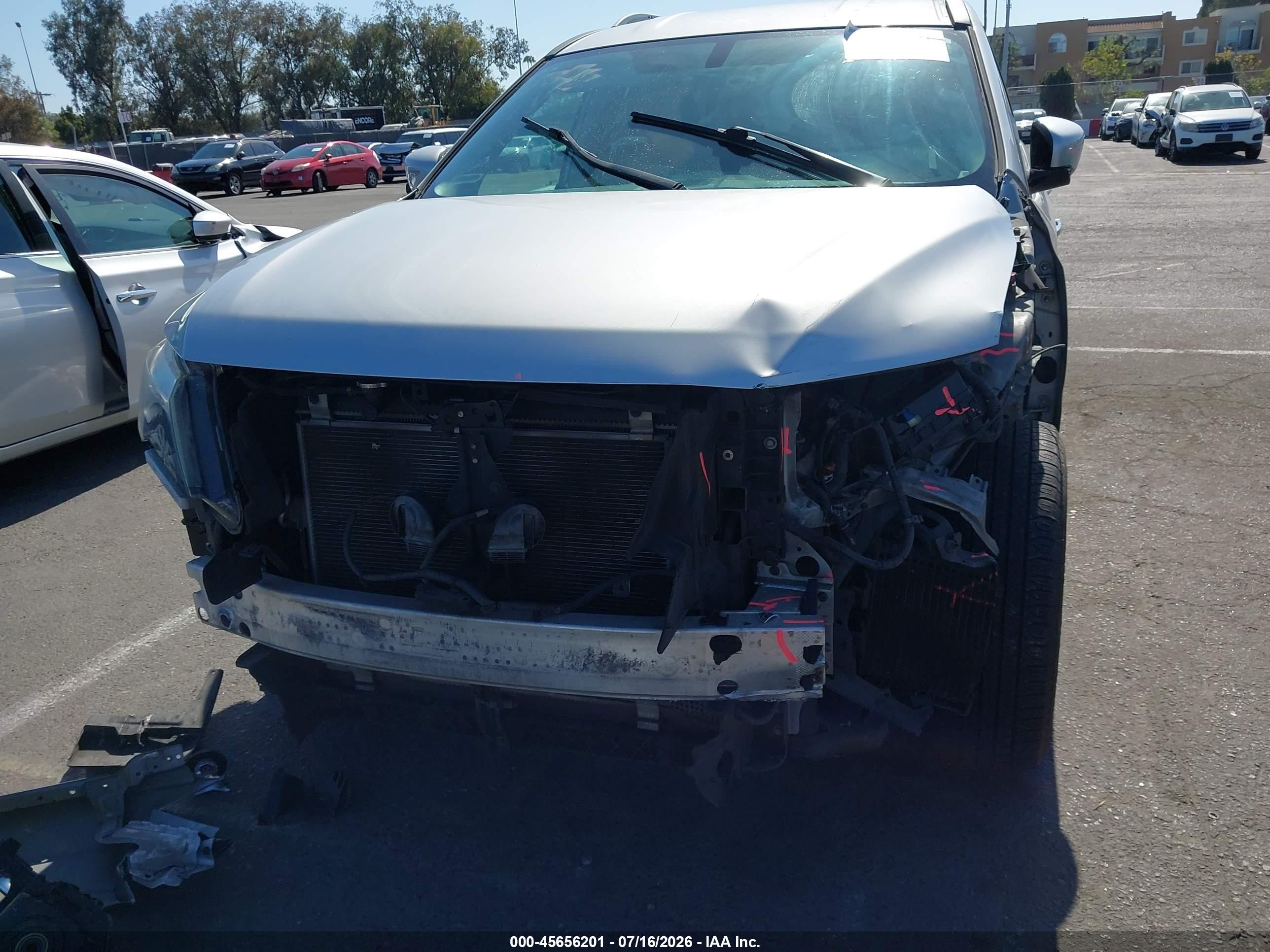 2017 Nissan Pathfinder S Silver vin: 5N1DR2MN8HC648524