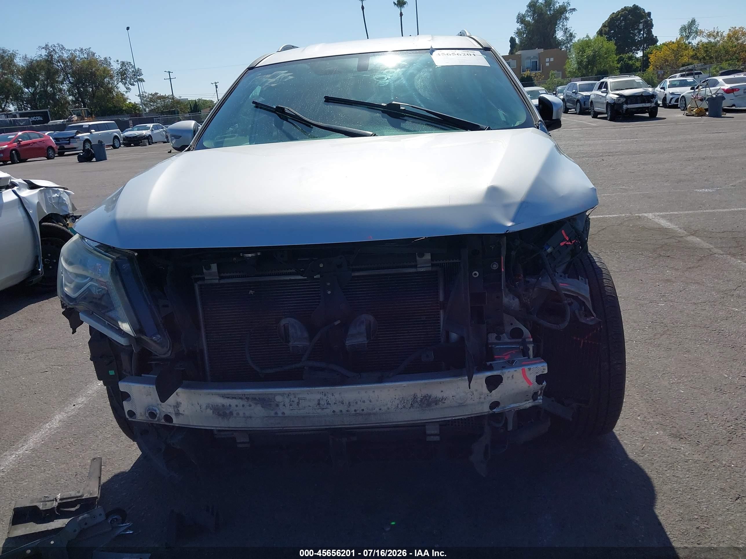 2017 Nissan Pathfinder S Silver vin: 5N1DR2MN8HC648524