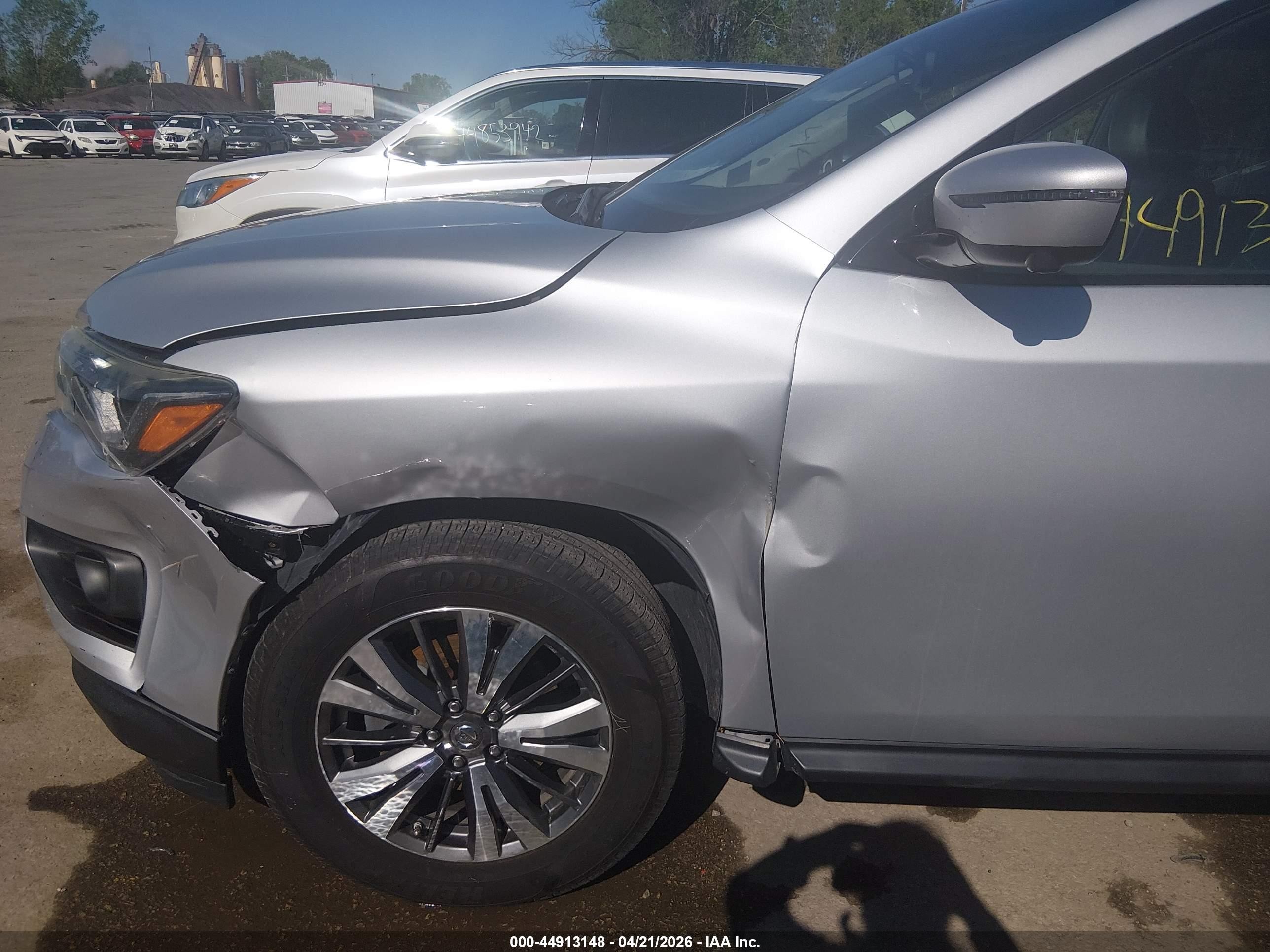 2018 Nissan Pathfinder Sl Silver vin: 5N1DR2MN8JC616291