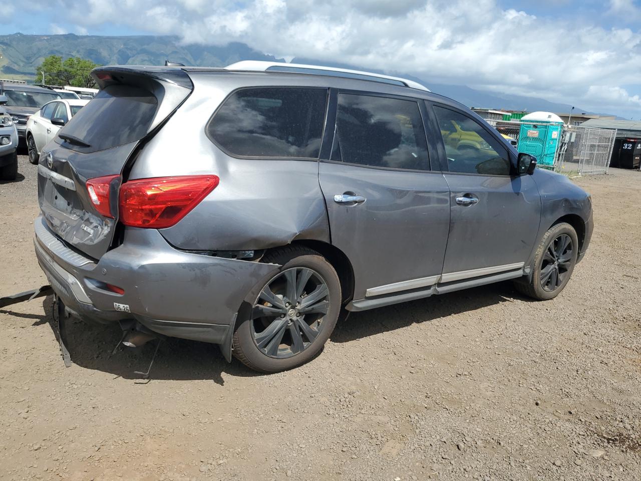 2017 Nissan Pathfinder Platinum Gray vin: 5N1DR2MN9HC658933 Damage: Right Qtr Panel, Severe Damage, Replacement Required