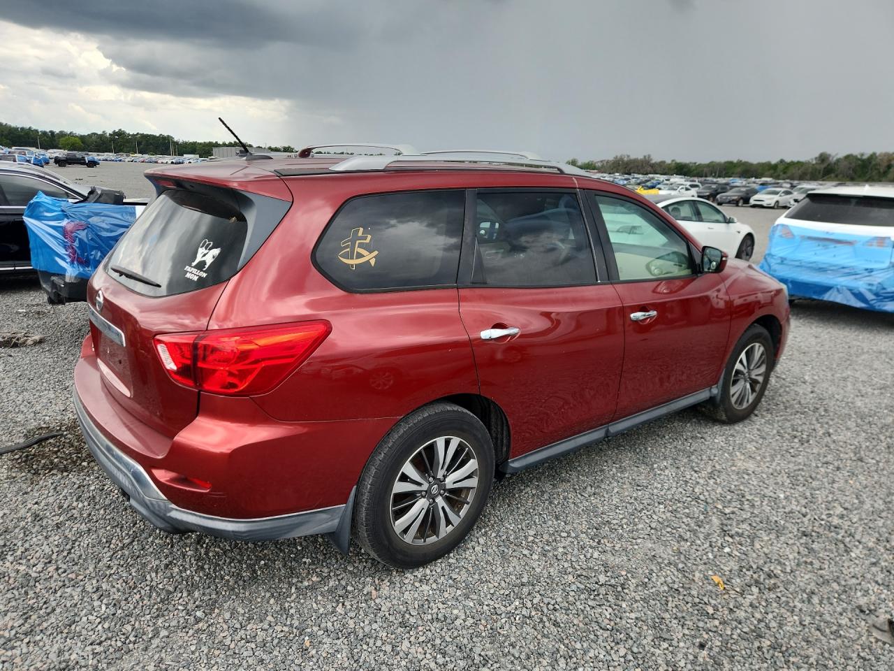 2017 Nissan Pathfinder S Burgundy vin: 5N1DR2MN9HC902810