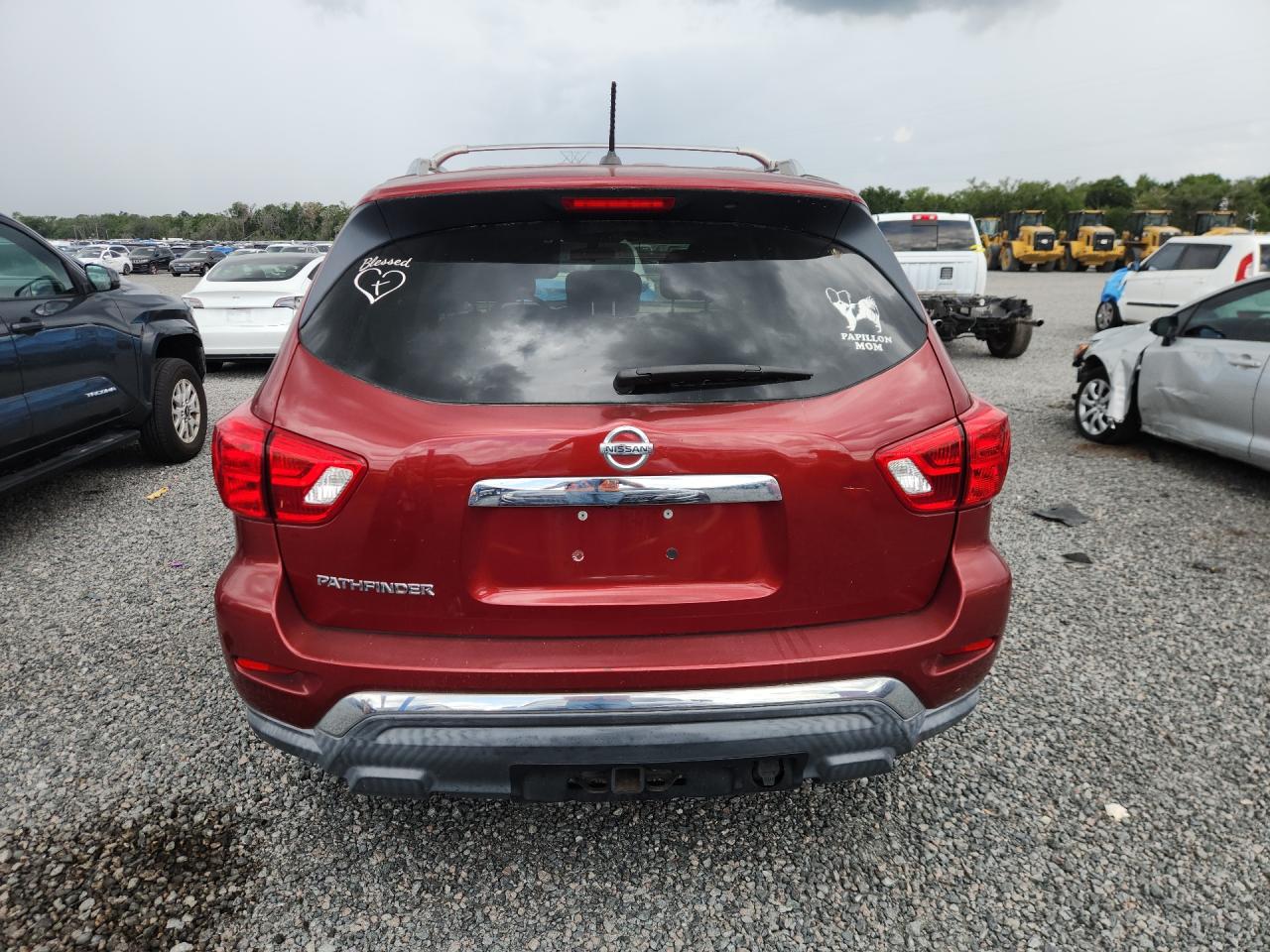 2017 Nissan Pathfinder S Burgundy vin: 5N1DR2MN9HC902810
