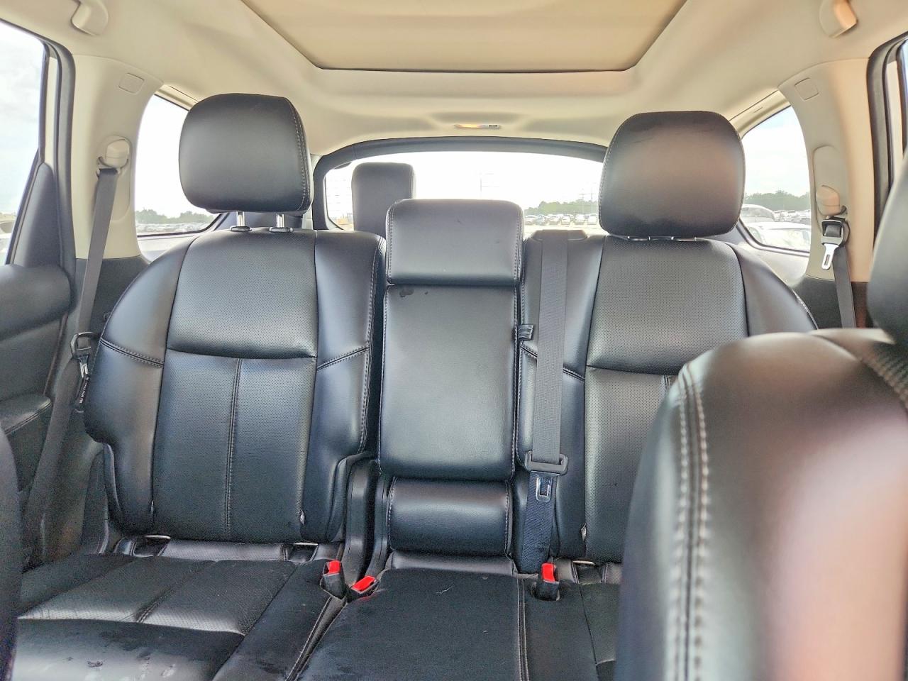 2018 Nissan Pathfinder Platinum Silver vin: 5N1DR2MN9JC626778