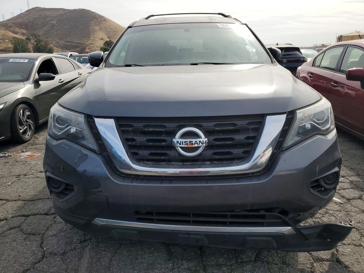 2019 Nissan Pathfinder S Серый vin: 5N1DR2MN9KC600652