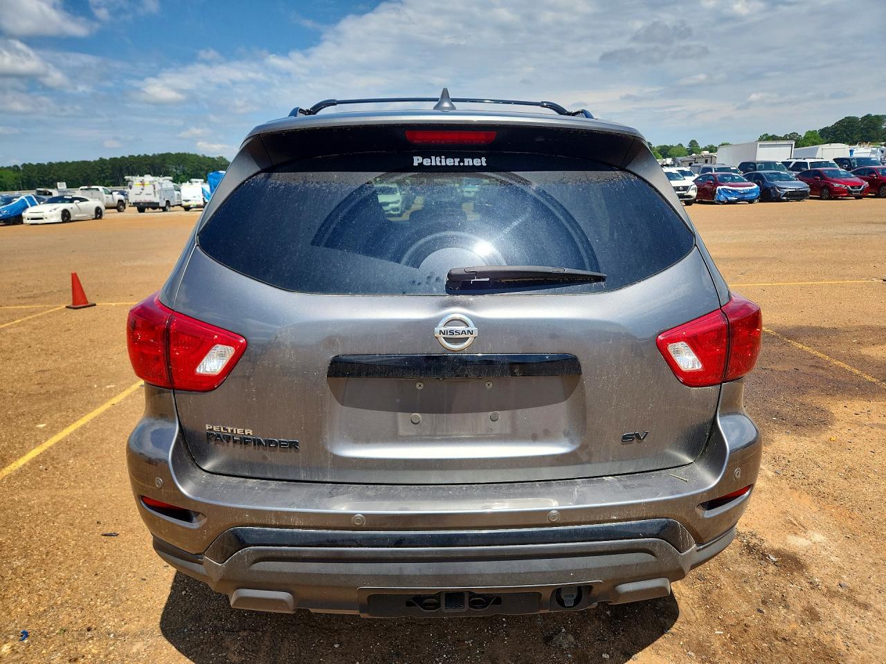 2019 Nissan Pathfinder Sv Gray vin: 5N1DR2MN9KC631108
