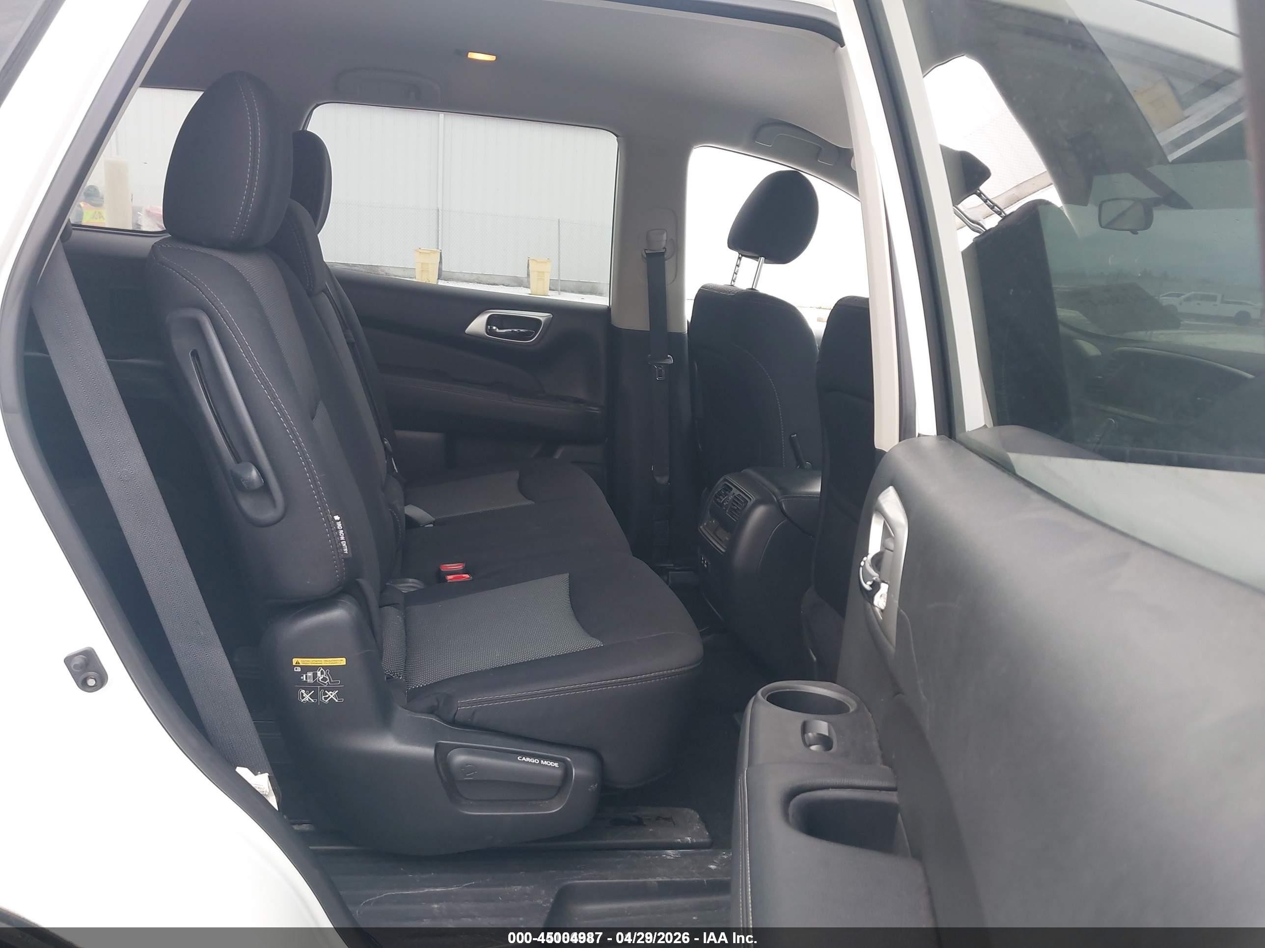 2019 Nissan Pathfinder S Белый vin: 5N1DR2MNXKC621087