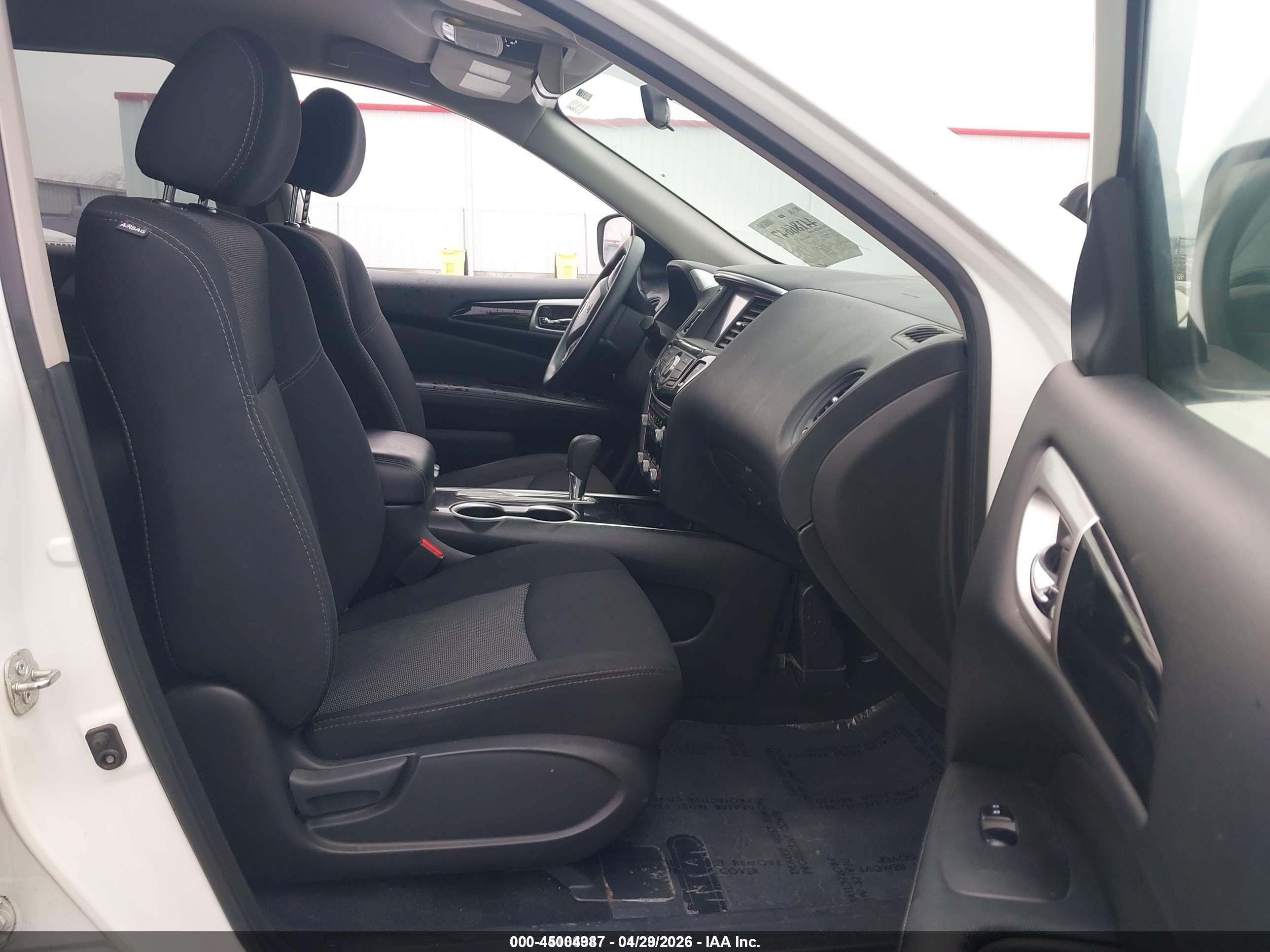 2019 Nissan Pathfinder S Белый vin: 5N1DR2MNXKC621087