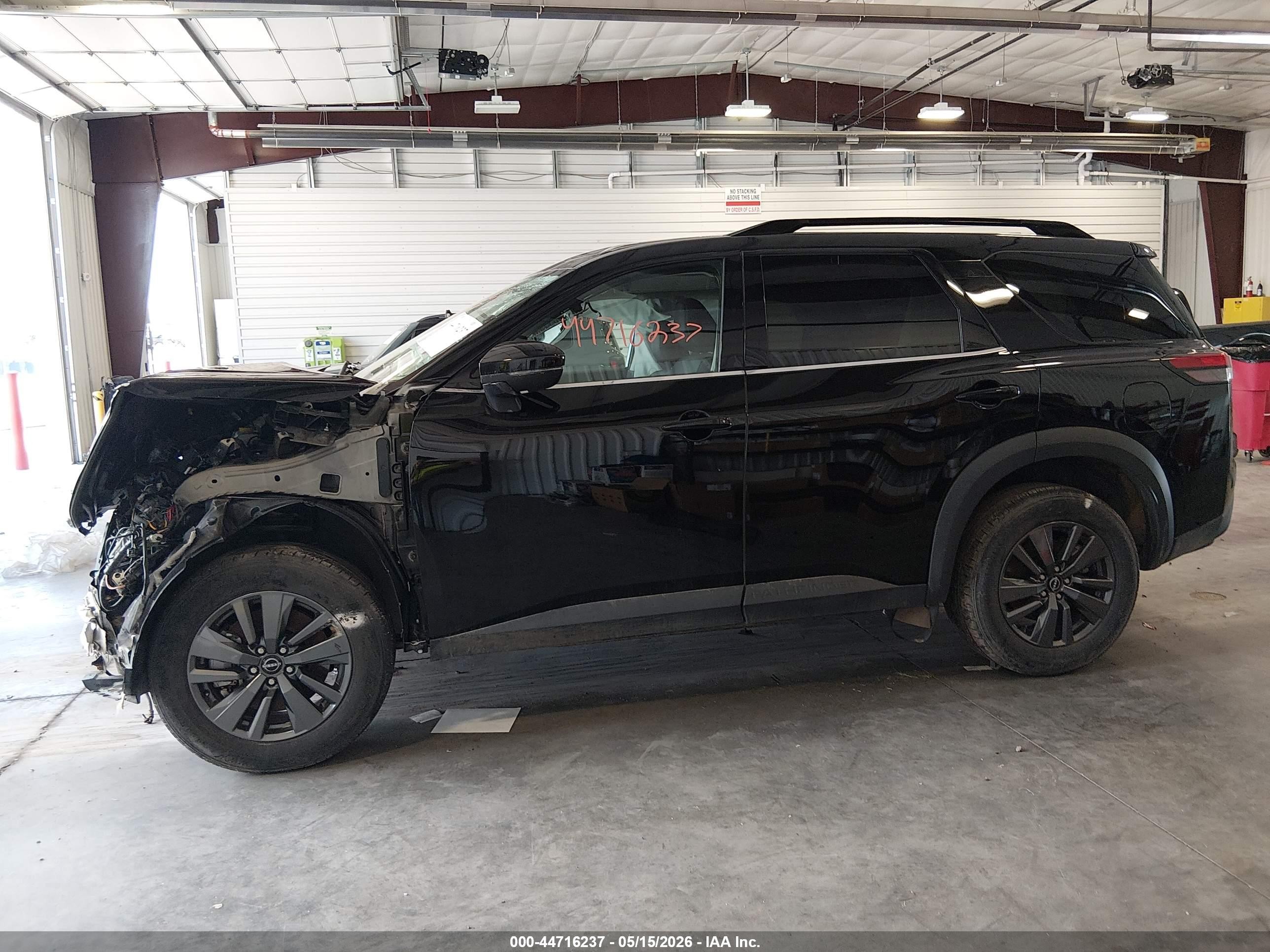 2024 Nissan Pathfinder Sv Fwd Black vin: 5N1DR3BA4RC266997
