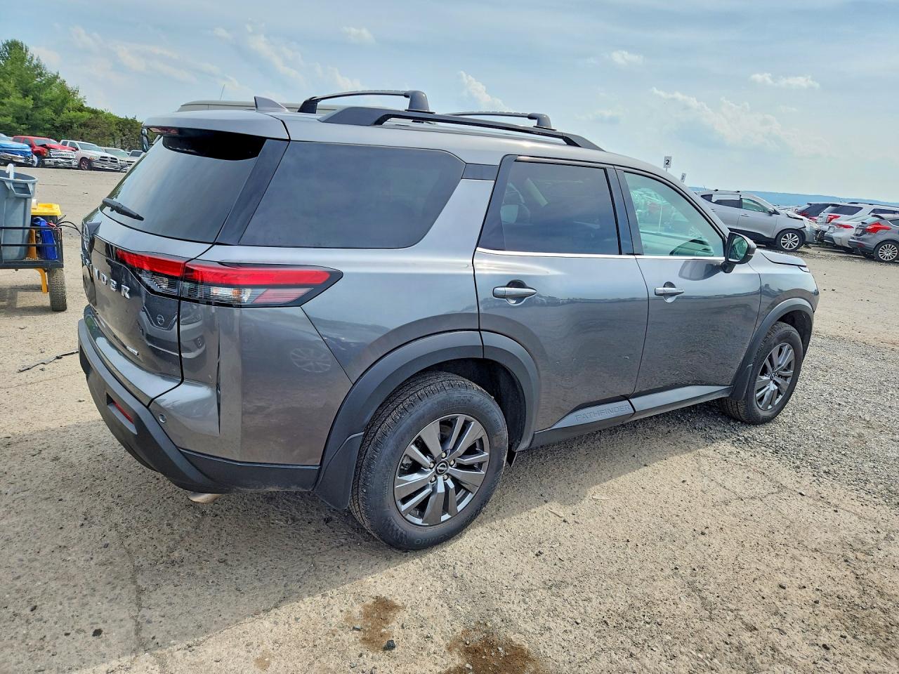 2025 Nissan Pathfinder Sv Gray vin: 5N1DR3BC1SC287457