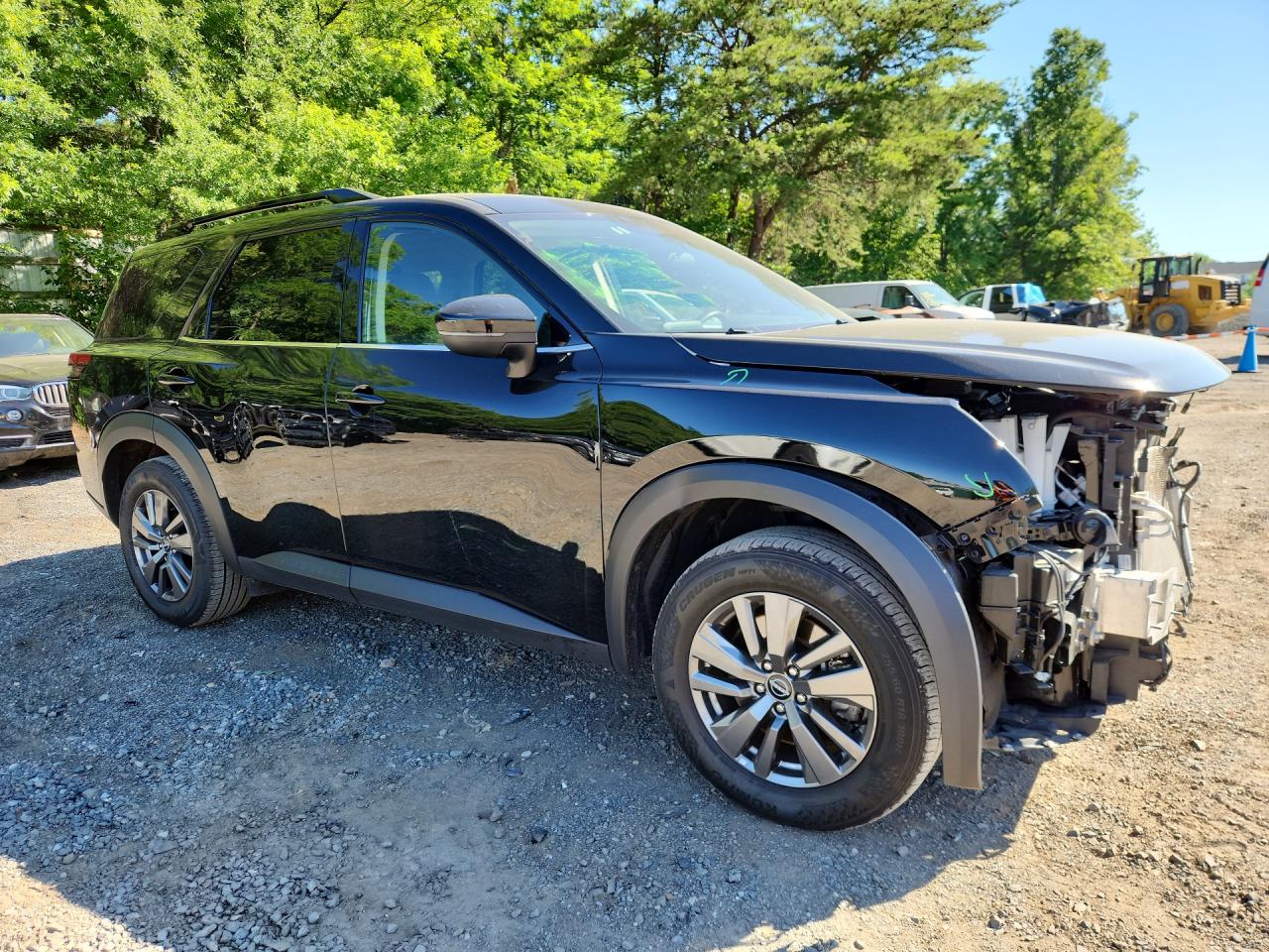 2025 Nissan Pathfinder Sv Black vin: 5N1DR3BC6SC238769 Damage: Right Head Lamp, Broken, Replacement Required