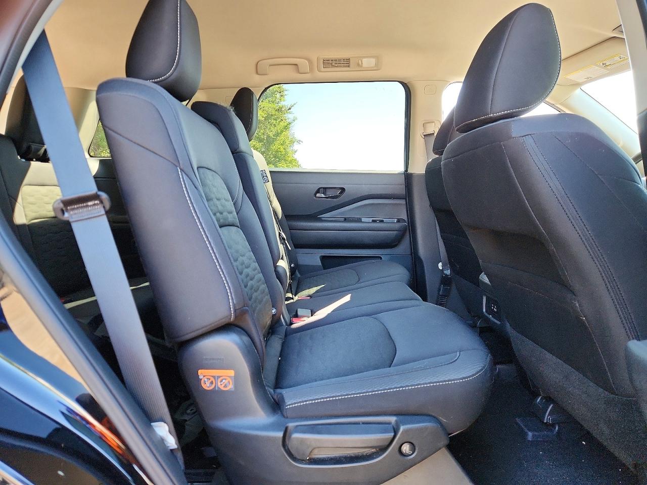 2025 Nissan Pathfinder Sv Black vin: 5N1DR3BC6SC238769