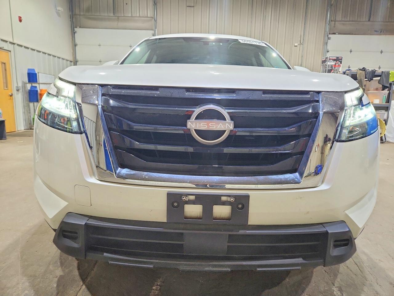 2022 Nissan Pathfinder Sv White vin: 5N1DR3BD1NC210844