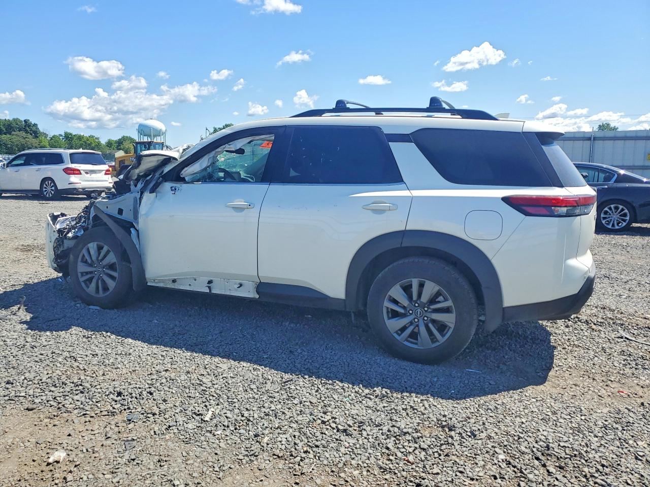 2024 Nissan Pathfinder Rock Creek White vin: 5N1DR3BD6RC263299