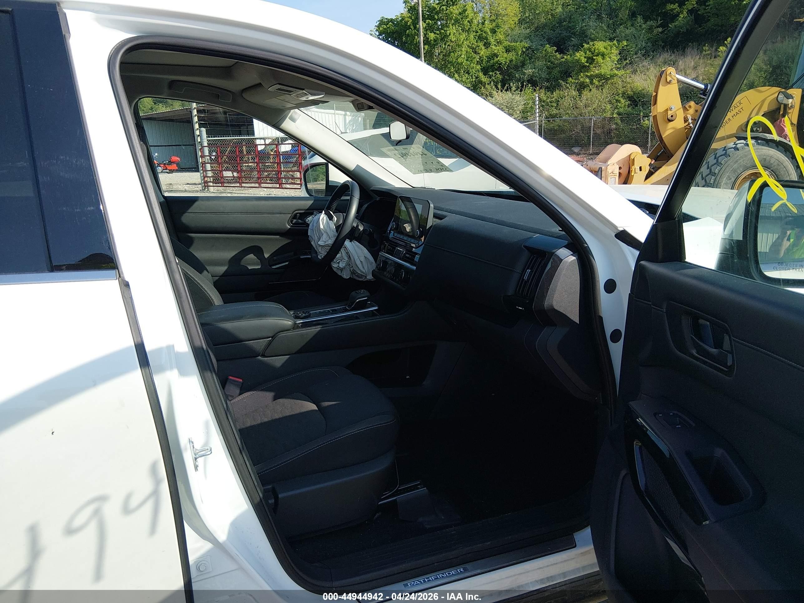 2024 Nissan Pathfinder Sv 4wd White vin: 5N1DR3BD7RC302840