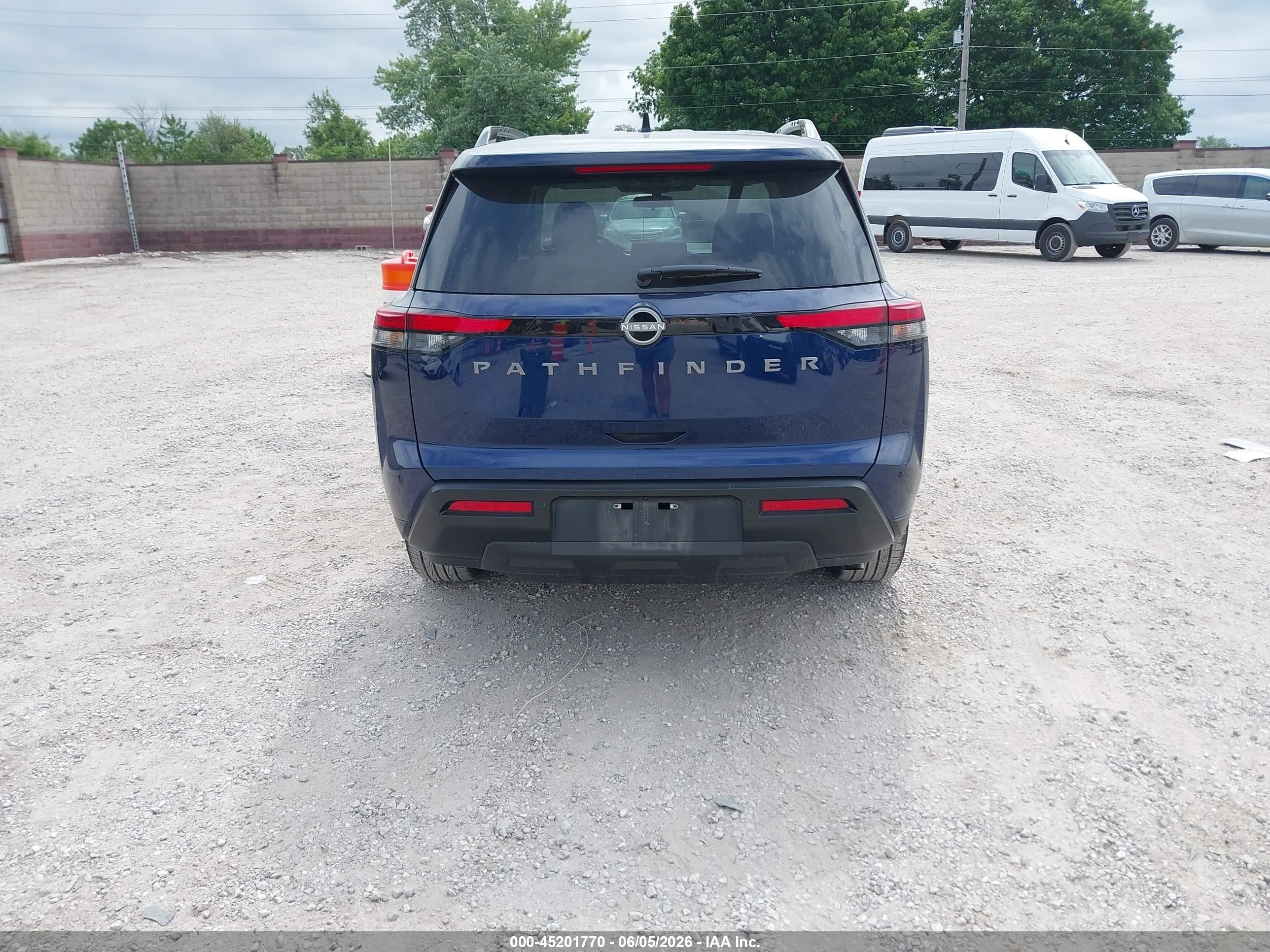 2026 Nissan Pathfinder Sv Dark Blue vin: 5N1DR3BS3TC222019